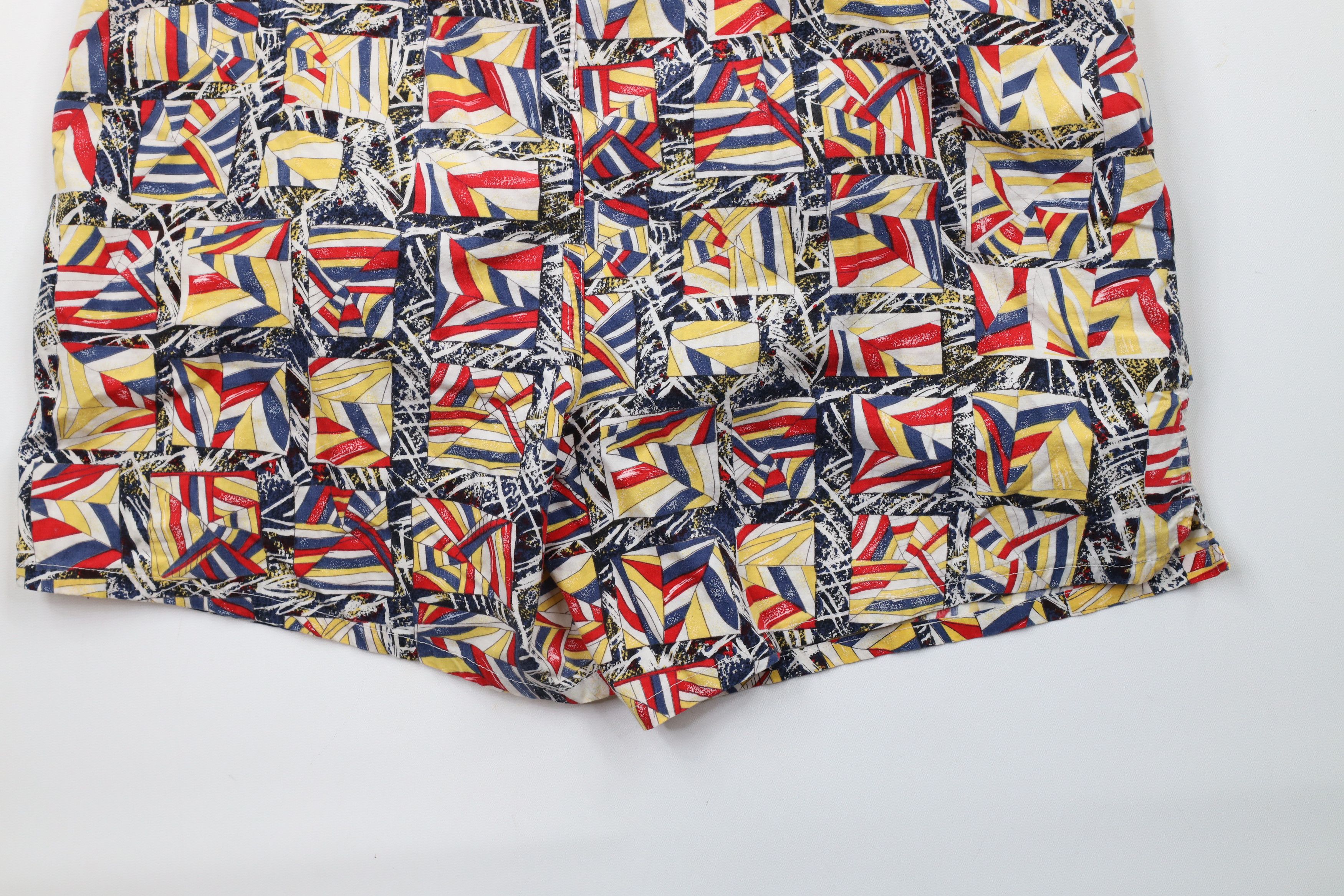 Vintage Vintage 90s Hobie Spell Abstract Sailing Flags Lined Shorts Size US 32 / EU 48 - 12 Thumbnail