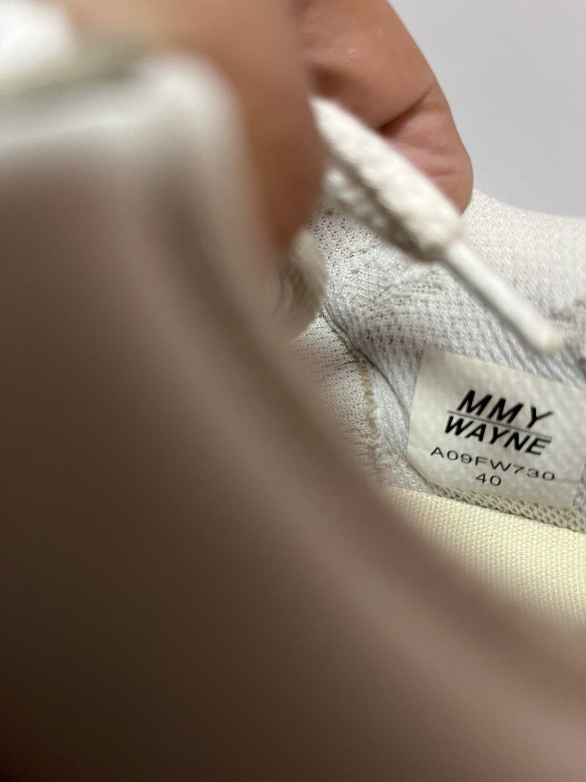Maison MIHARA YASUHIRO Maison Mihara Yasuhiro “Wayne” white leather yellow sole Size US 7 / EU 40 - 11 Thumbnail