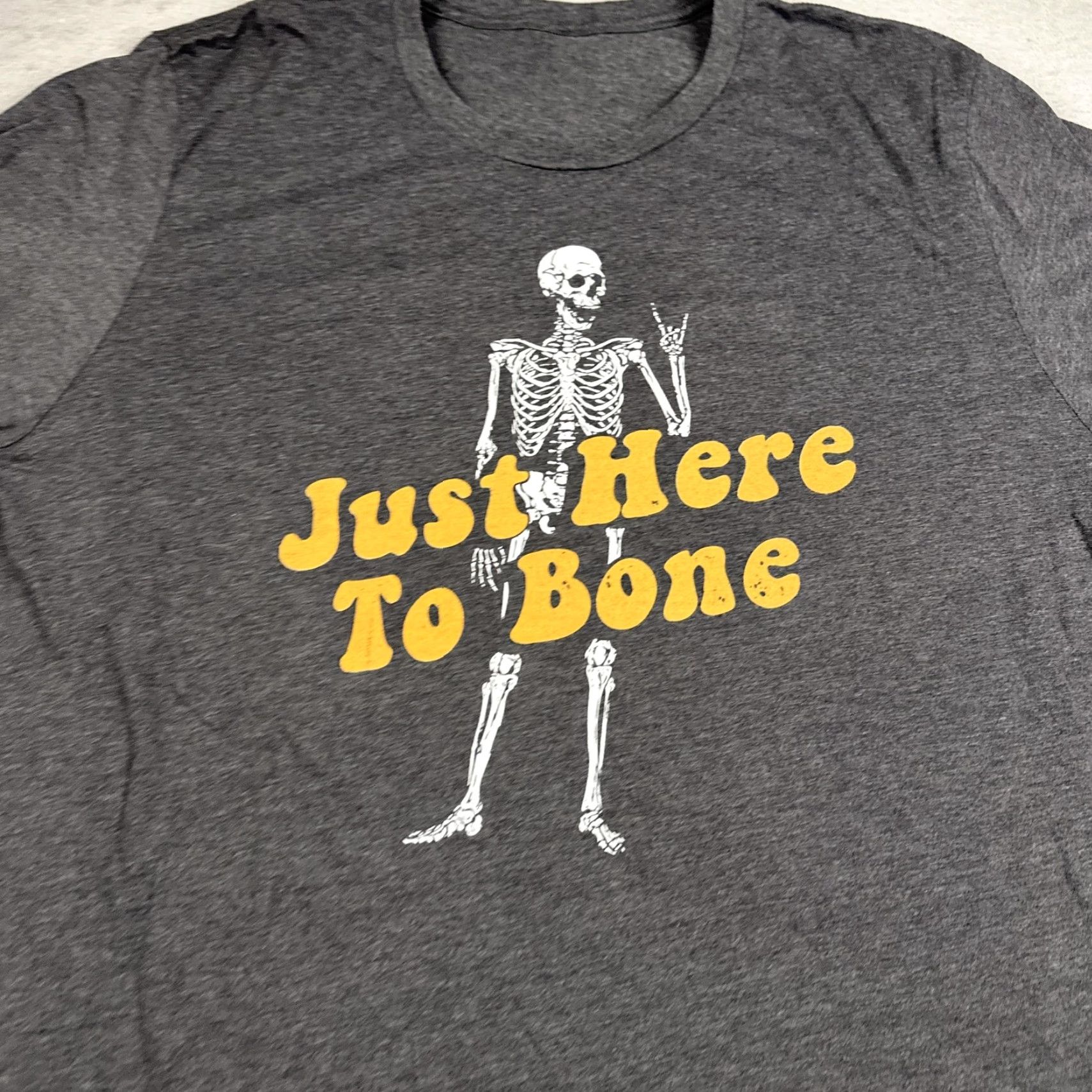 Hereu Just Here To Bone Shirt Adult XL Gray Skeleton Graphic Funny Halloween Tee Mens Size US XL / EU 56 / 4 - 5 Thumbnail