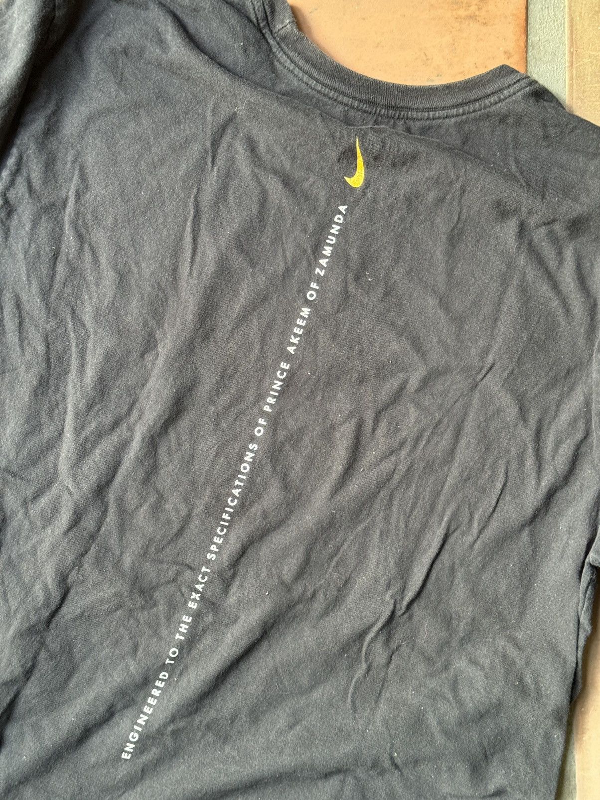 Nike Rare Nike Giannis Swoosh Freak T-Shirt XL Size US XL / EU 56 / 4 - 7 Thumbnail