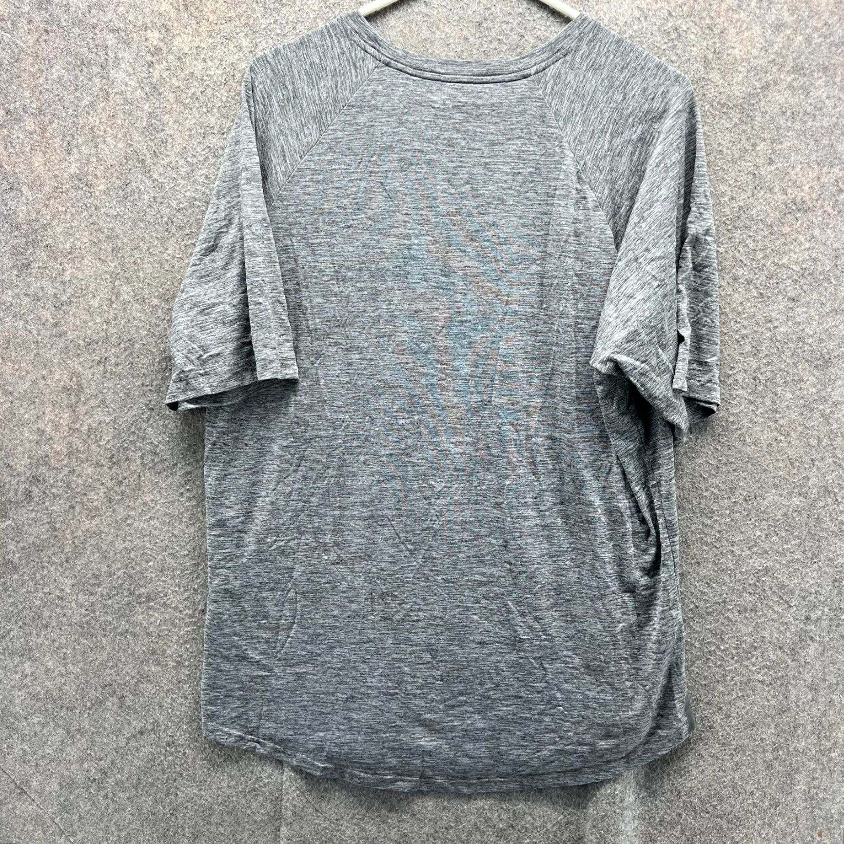Vintage Columbia Shirt Mens Large Gray Heather Athletic Performance Jersey Soccer T-Shirt Mens Sports Shirt Regular Fit Logo All Seasons Size US L / EU 52-54 / 3 - 2 Thumbnail