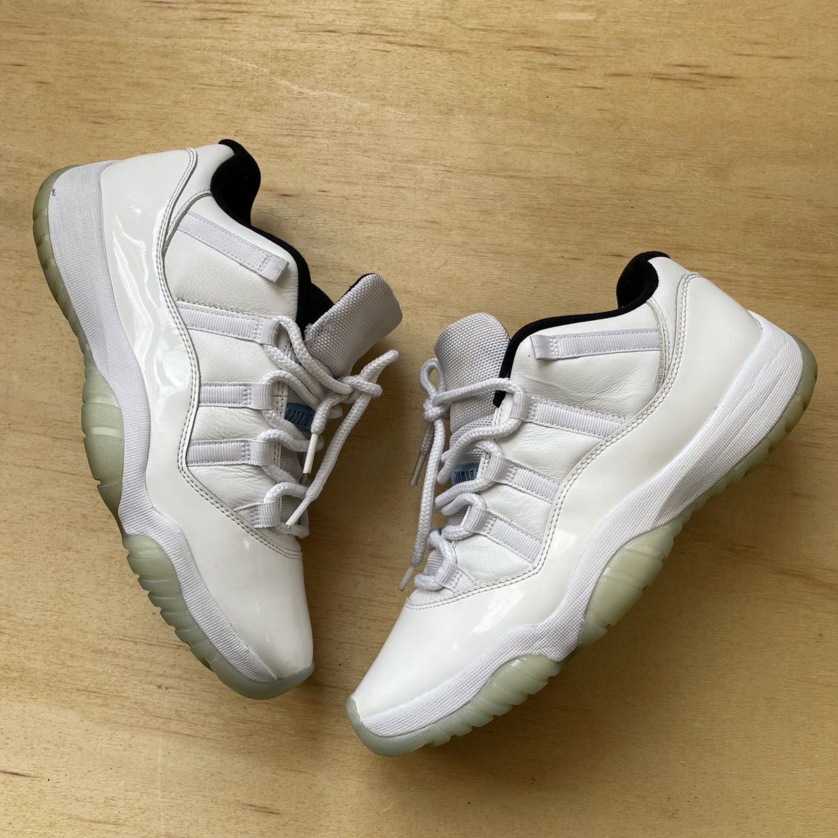 Jordan Brand Jordan 11 Low Legend Blue Size US 9.5 / EU 42-43 - 1 Thumbnail