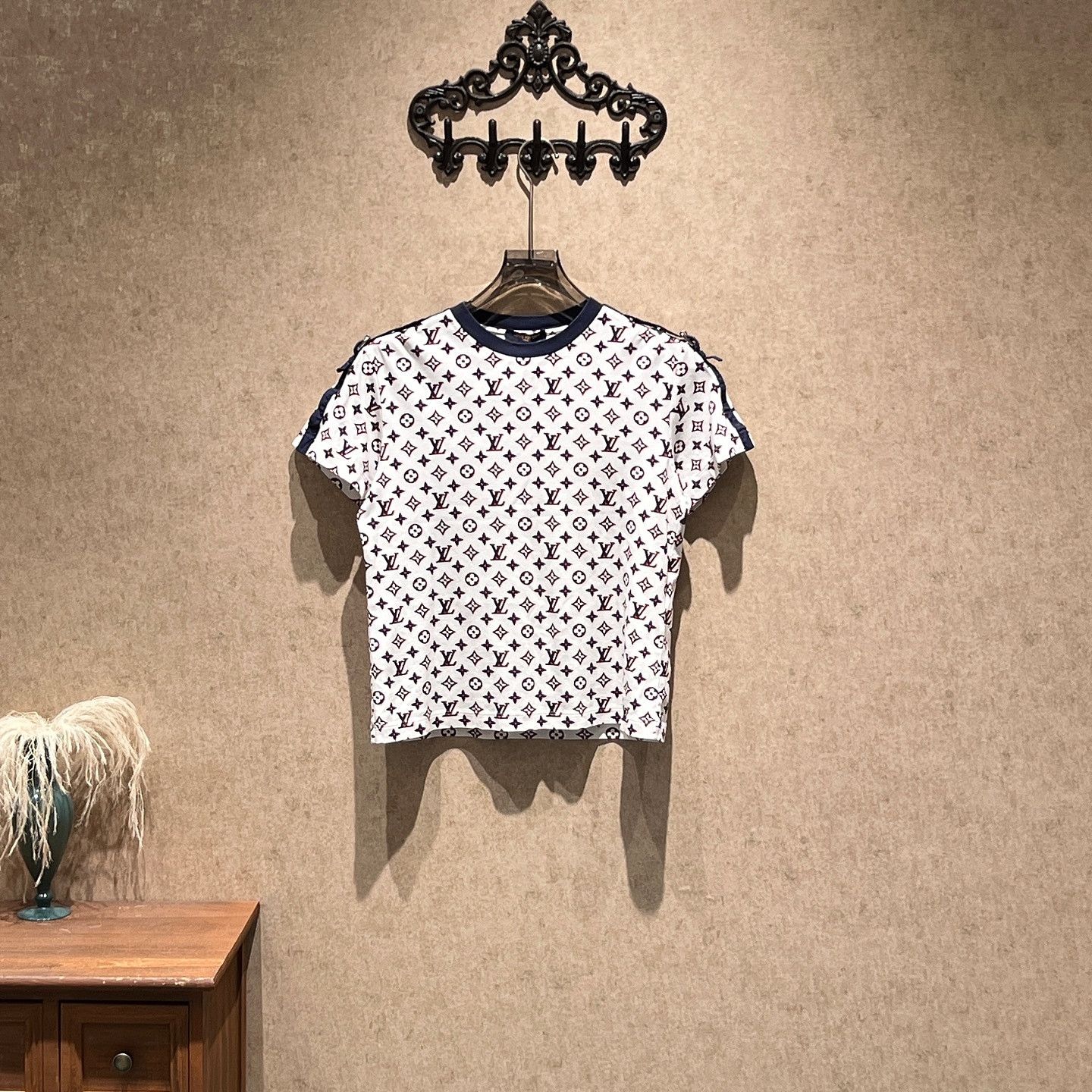 Louis Vuitton Louis Vuitton Monogram Short Sleeve T-Shirt Size S Size S / US 4 / IT 40 - 1 Thumbnail