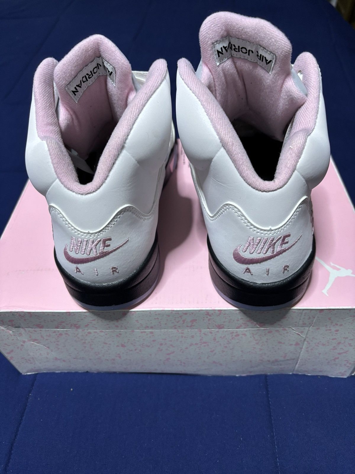 Jordan Brand Jordan 5 Retro Medium Soft Pink 2025 Size 11.5 Size US 11.5 / EU 44-45 - 4 Thumbnail