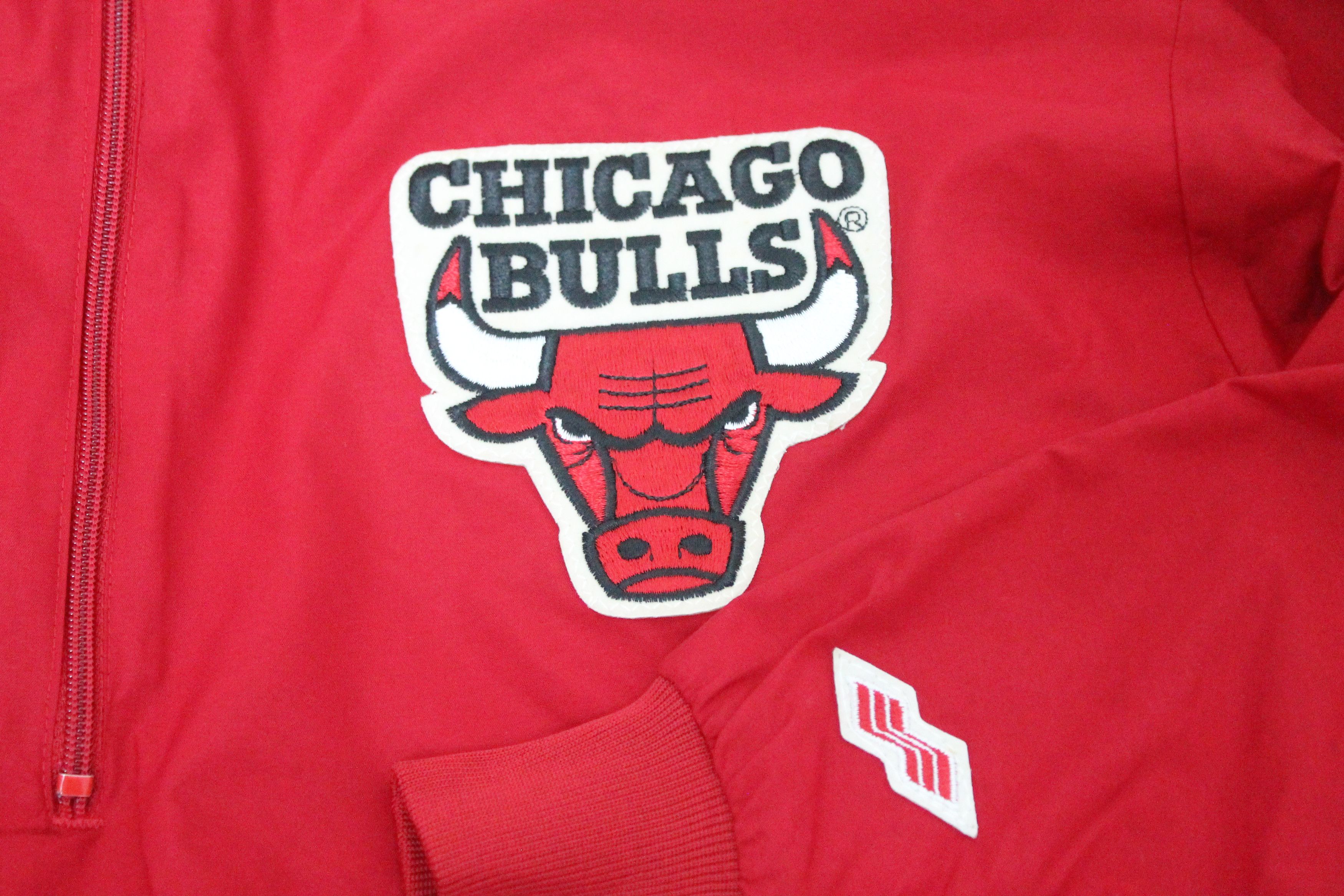 NBA Vintage SWINGSTER x CHICHAGO BULSS Jacket Made in USA. Size US M / EU 48-50 / 2 - 6 Thumbnail
