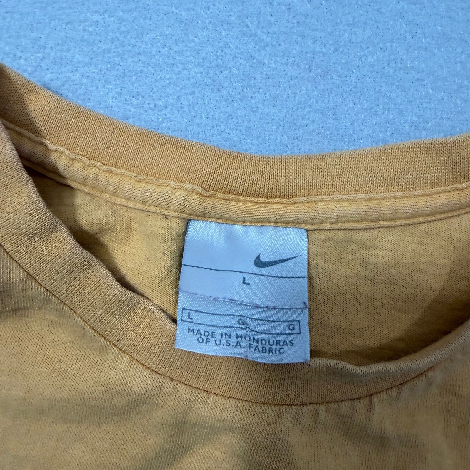 Nike Vintage Nike Swoosh Shirt Men's Large Boxy Yellow y2k Logo Size US L / EU 52-54 / 3 - 6 Thumbnail