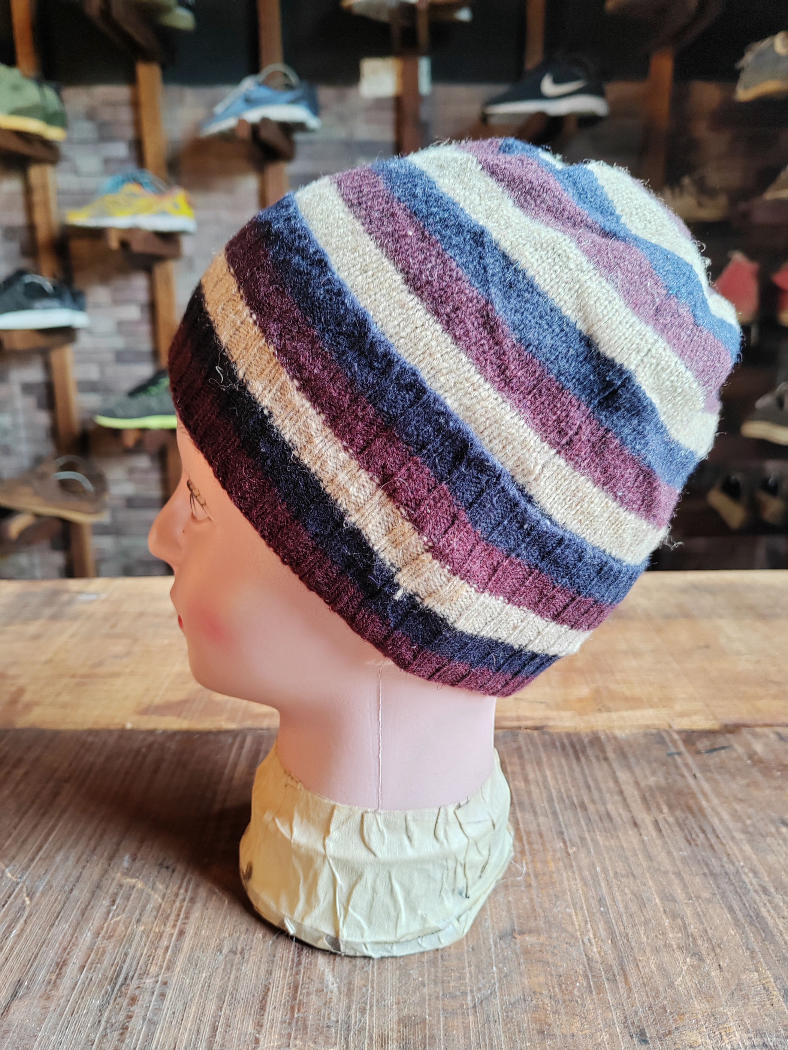 Japanese Brand Vintage Japanese Stripe Beanie Snowcap Size ONE SIZE - 3 Thumbnail