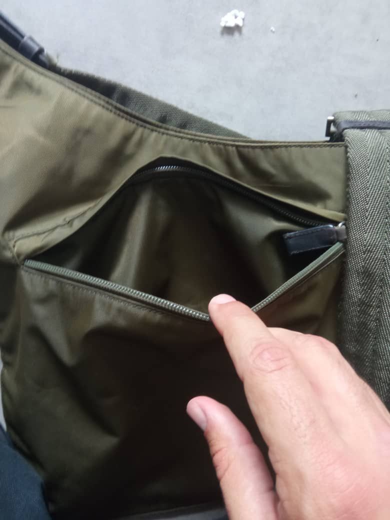 Prada PRADA NYLON MESSENGER BAG IN GREEN ARMY Size ONE SIZE - 11 Thumbnail