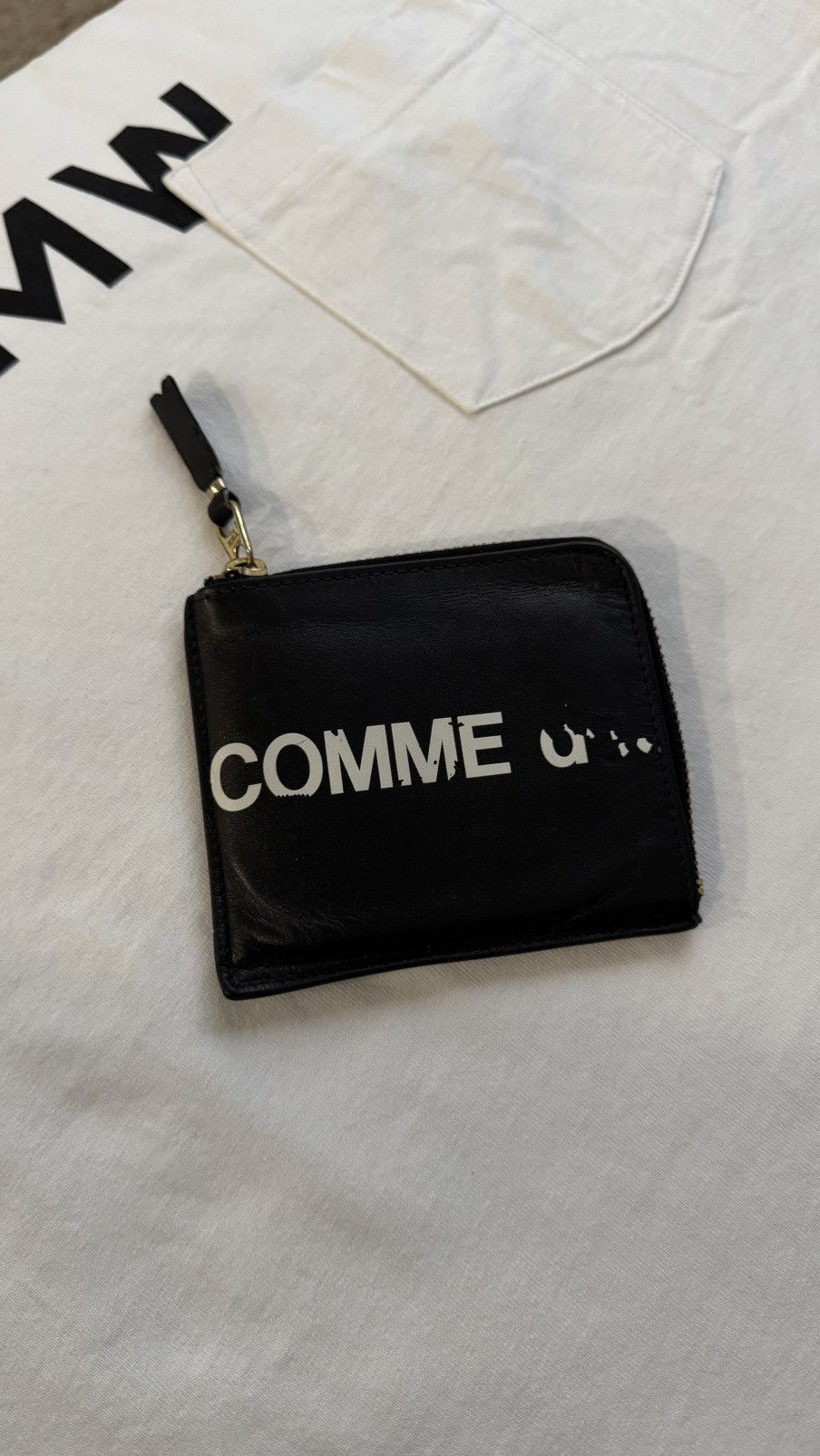 Comme des Garcons Comme des Garcons Spellout Leather Zipper Wallet Size ONE SIZE - 1 Thumbnail