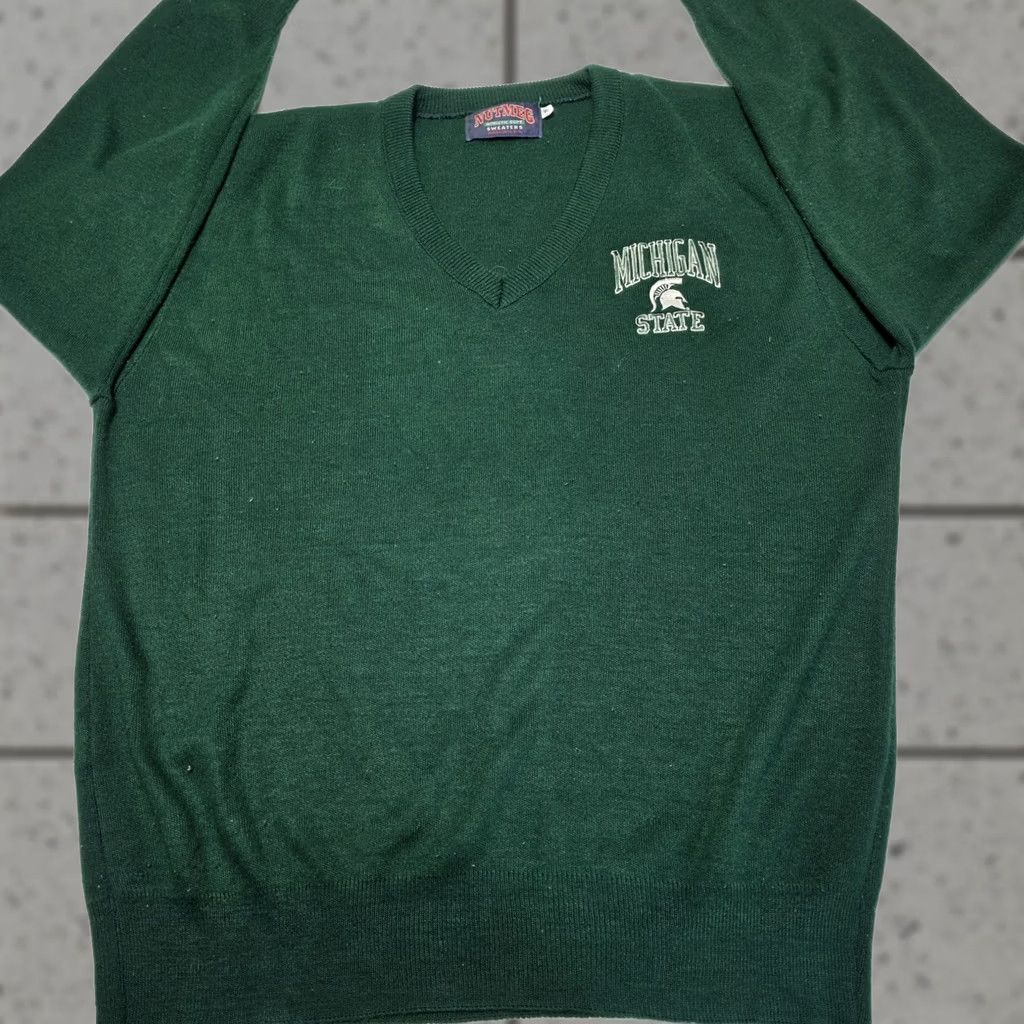 Nutmeg VINTAGE Nutmeg Michigan State Spartans V-neck Sweater Size Medium Made In USA Size US M / EU 48-50 / 2 - 1 Thumbnail
