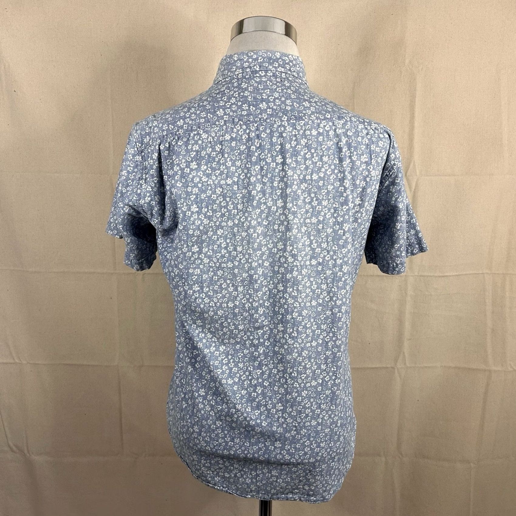 Bonobos Bonobos Slim Fit Chambray Shirt Floral Blue White Cotton Button Down Shirt Men M Size US M / EU 48-50 / 2 - 4 Thumbnail