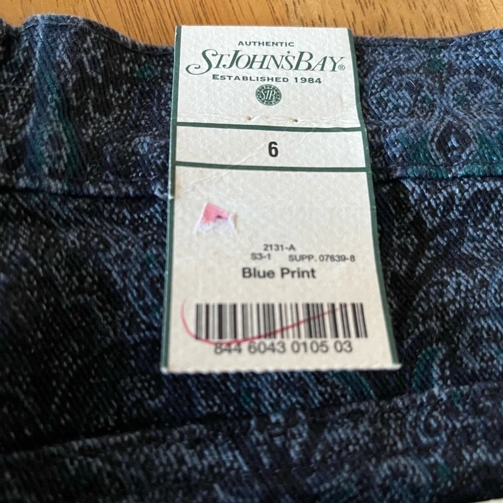 St. Johns Bay St. John’s Bay stretch Y2K blue paisley print jeans, size 6. Size 28" / US 6 / IT 42 - 6 Thumbnail