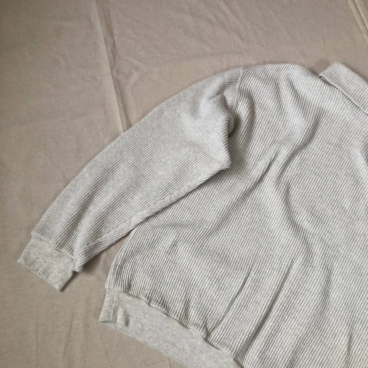 UNIVERSAL PRODUCTS. Waffle Turtleneck Sweater (Japan) Size US L / EU 52-54 / 3 - 7 Thumbnail
