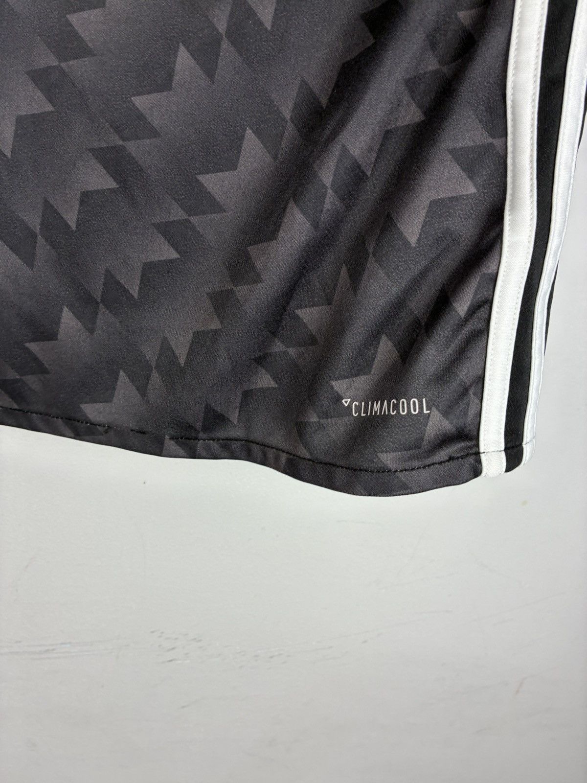 Adidas Adidas Manchester United 2017/2018 Away Jersey Size US S / EU 44-46 / 1 - 4 Thumbnail