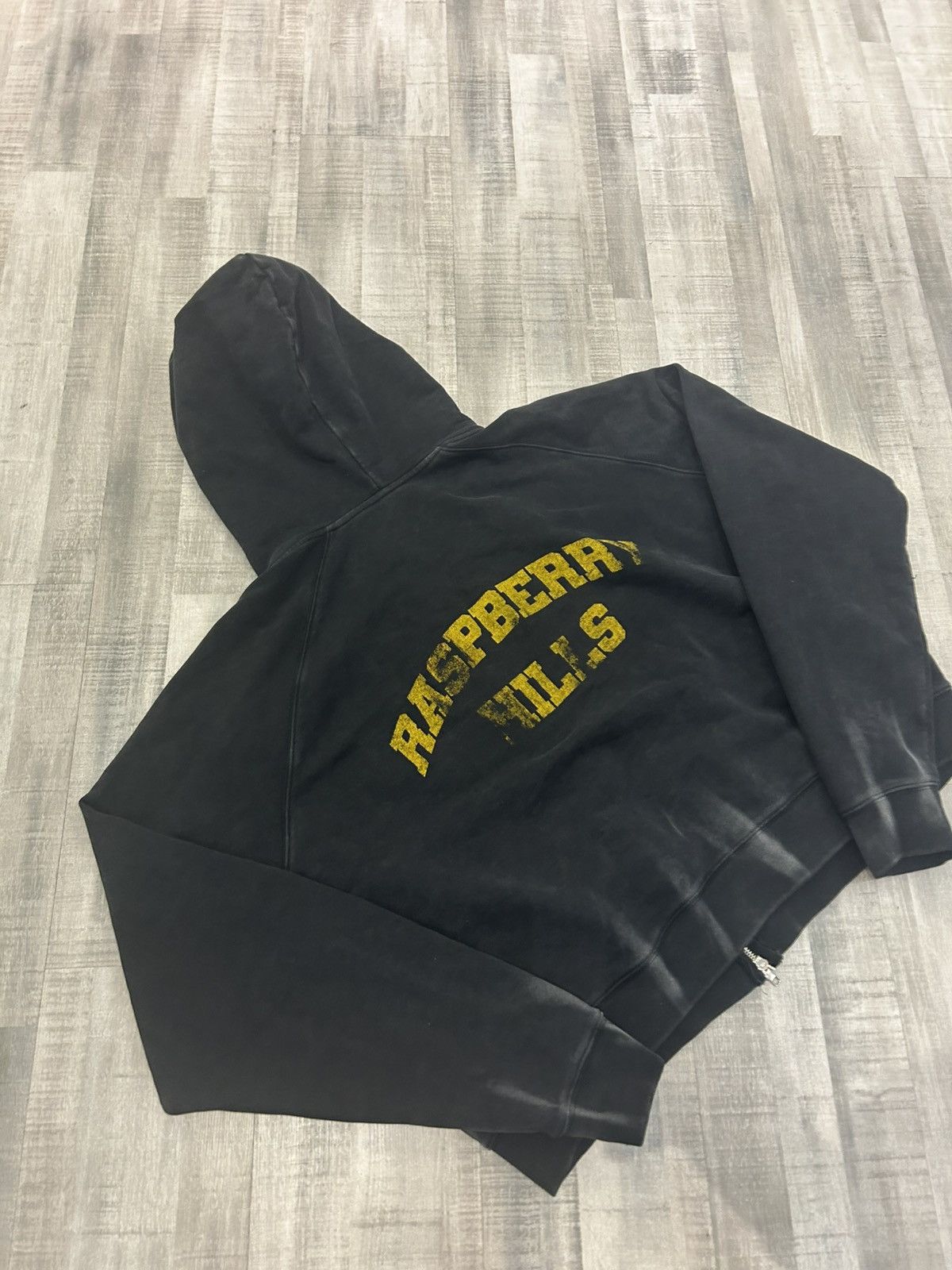 The GV Gallery The GV Gallery Raspberry Hills Faded Zip Up Sweatshirt Size US XL / EU 56 / 4 - 5 Thumbnail