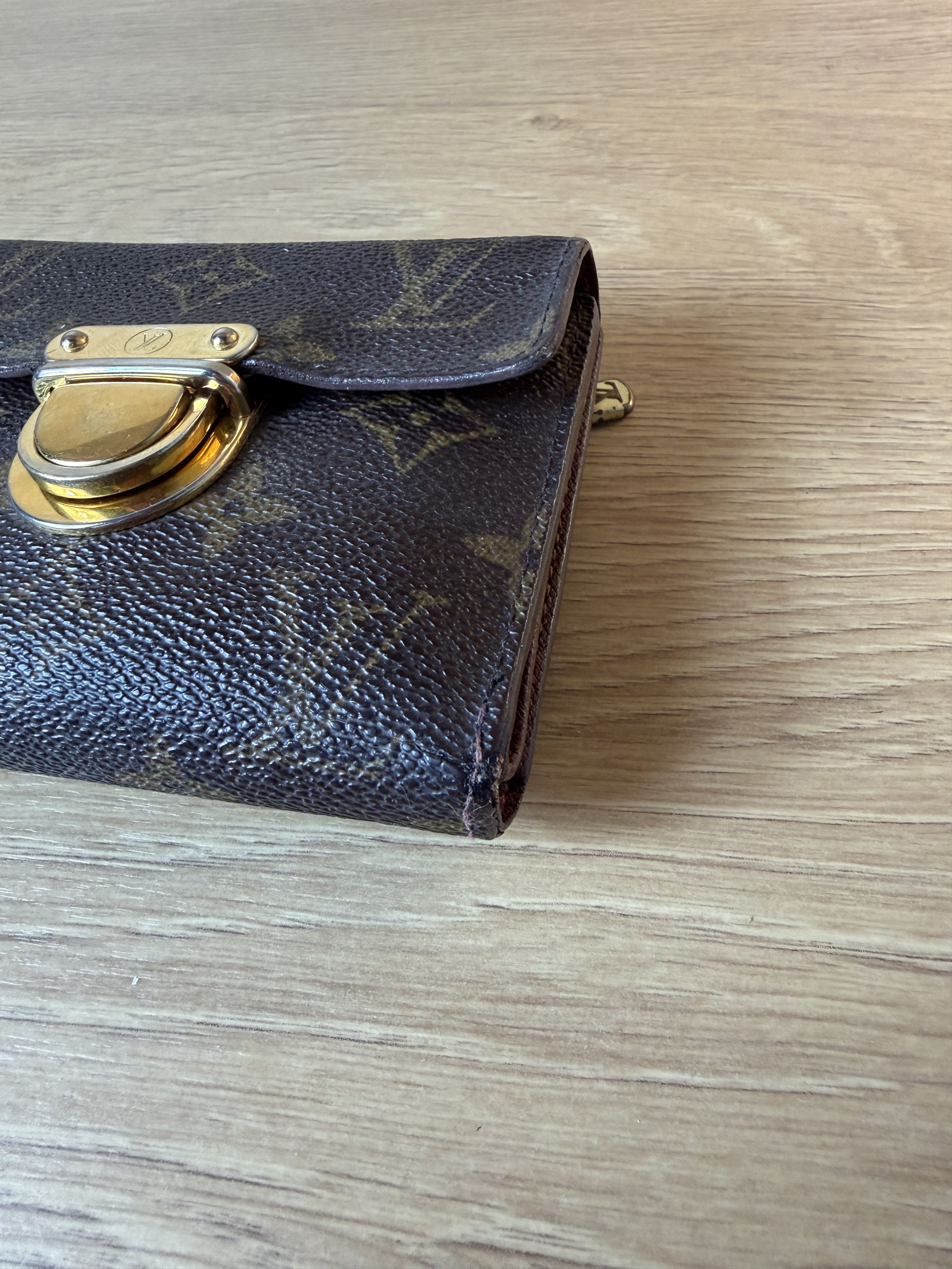 Louis Vuitton vintage louis vuitton wallet monogram Size ONE SIZE - 8 Thumbnail