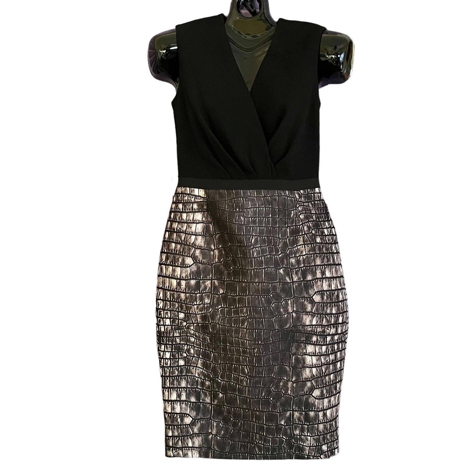 Giambattista Valli Giambattista Valli Black Surplice Crocodile Print Dress Size XS / US 0-2 / IT 36-38 - 1 Thumbnail