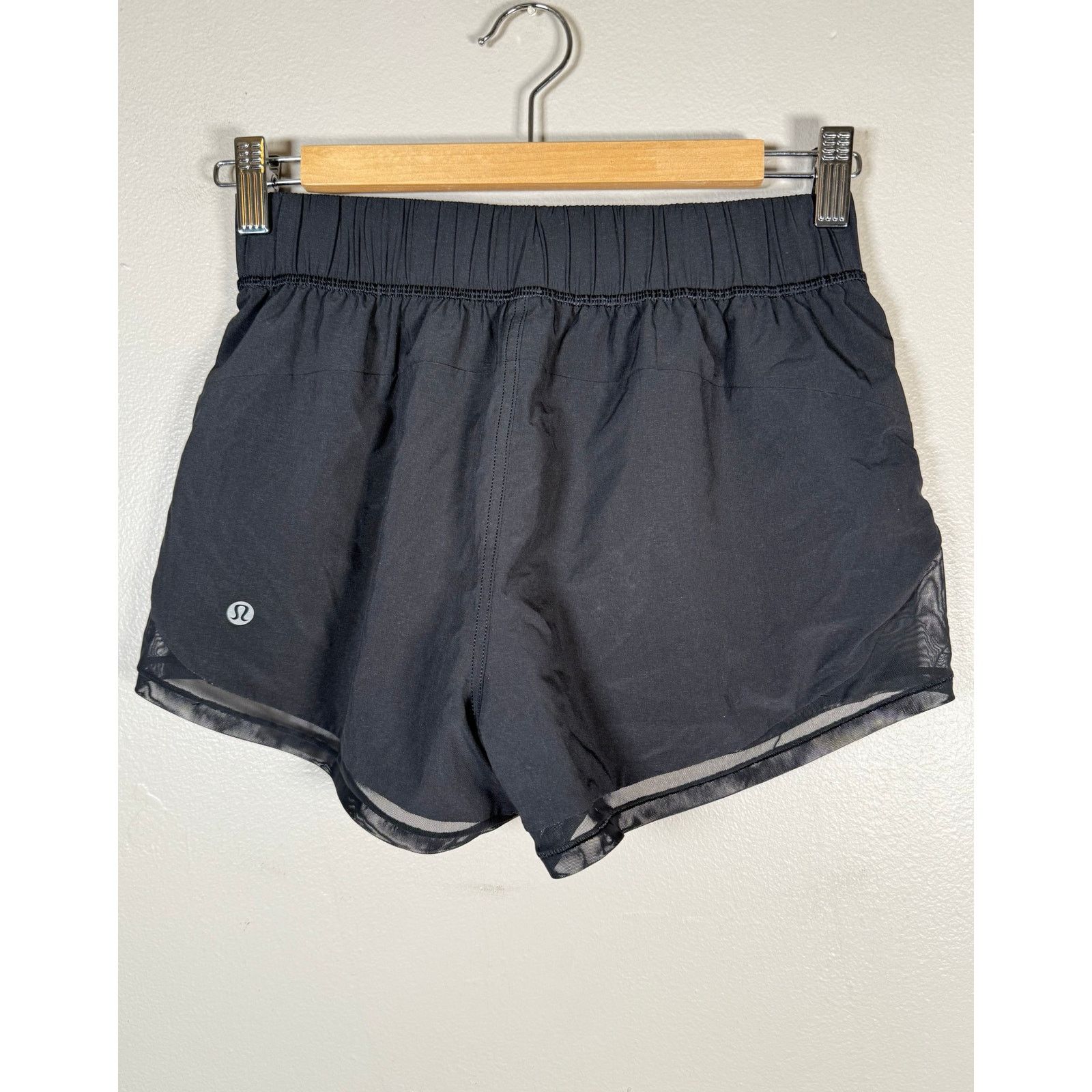 Lululemon Lululemon Two With One Short (Reversible 3") size 4 Size 27" / US 4 / IT 40 - 9 Thumbnail