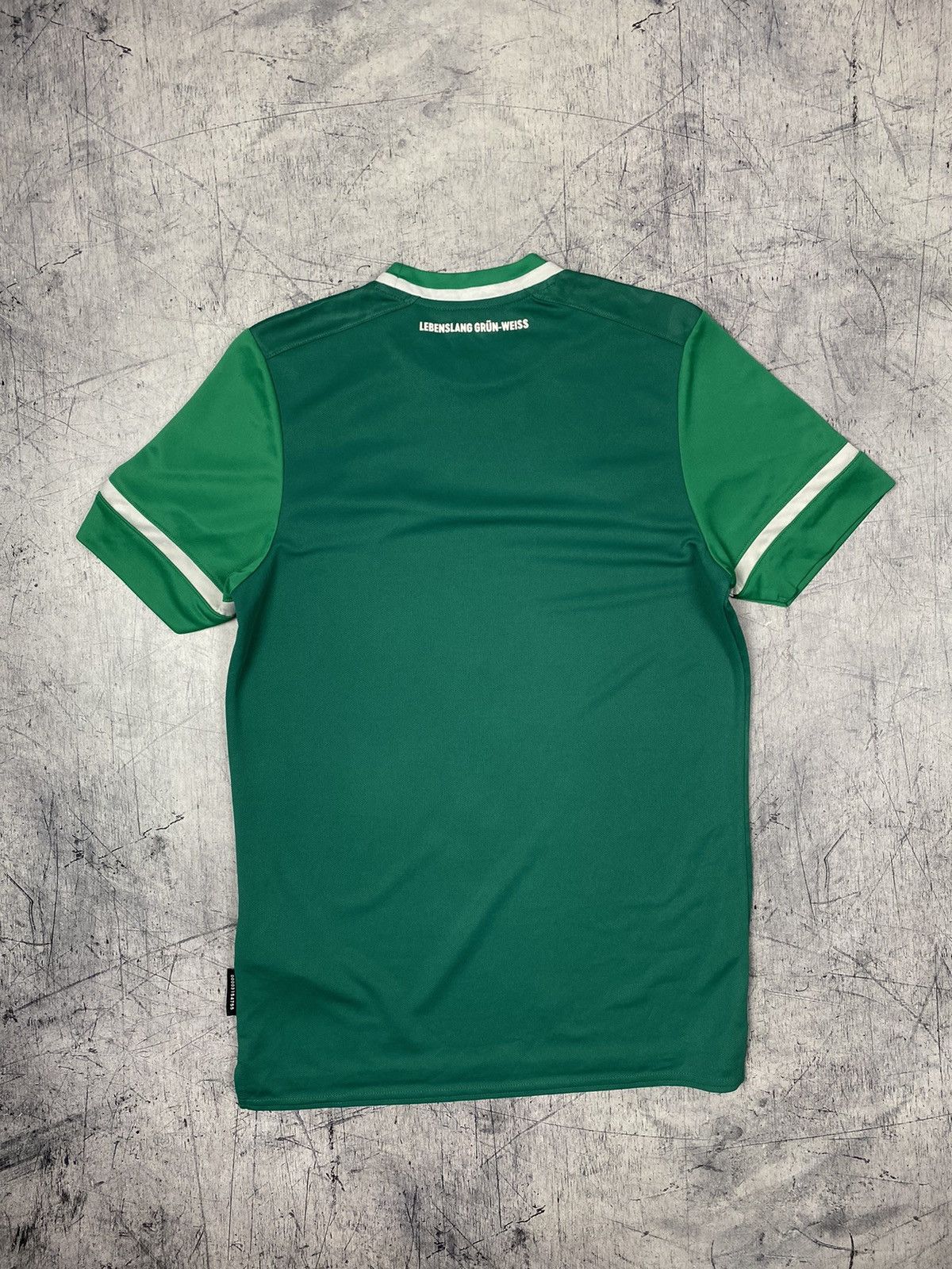Umbro × Vintage UMBRO FC WERDER BREMEN 2019/2020 SOCCER JERSEY Size US S / EU 44-46 / 1 - 10 Thumbnail