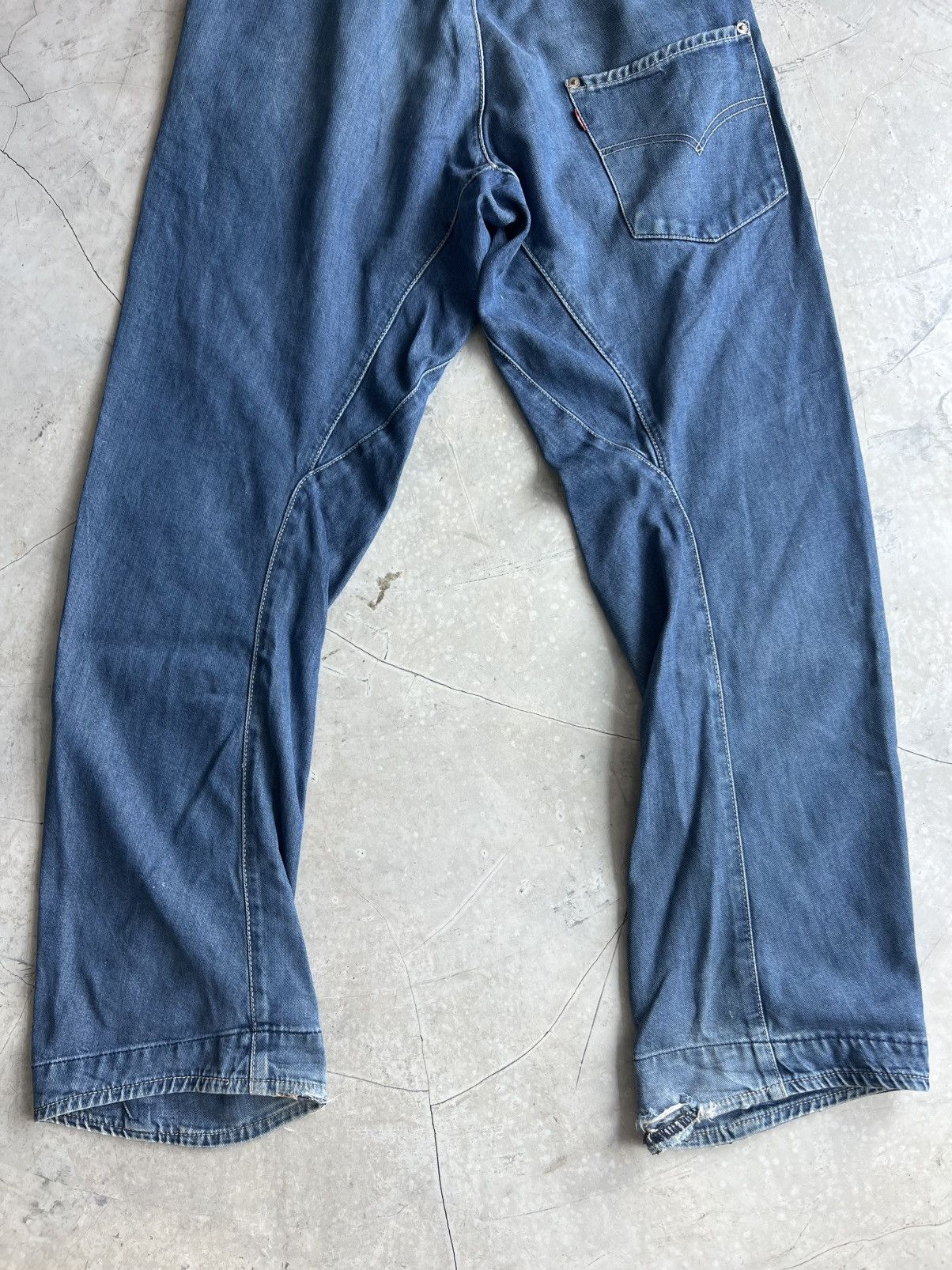 Levi's Levis Engineered Twisted Jeans Buckle Back Actual 32x33 Size US 32 / EU 48 - 8 Thumbnail