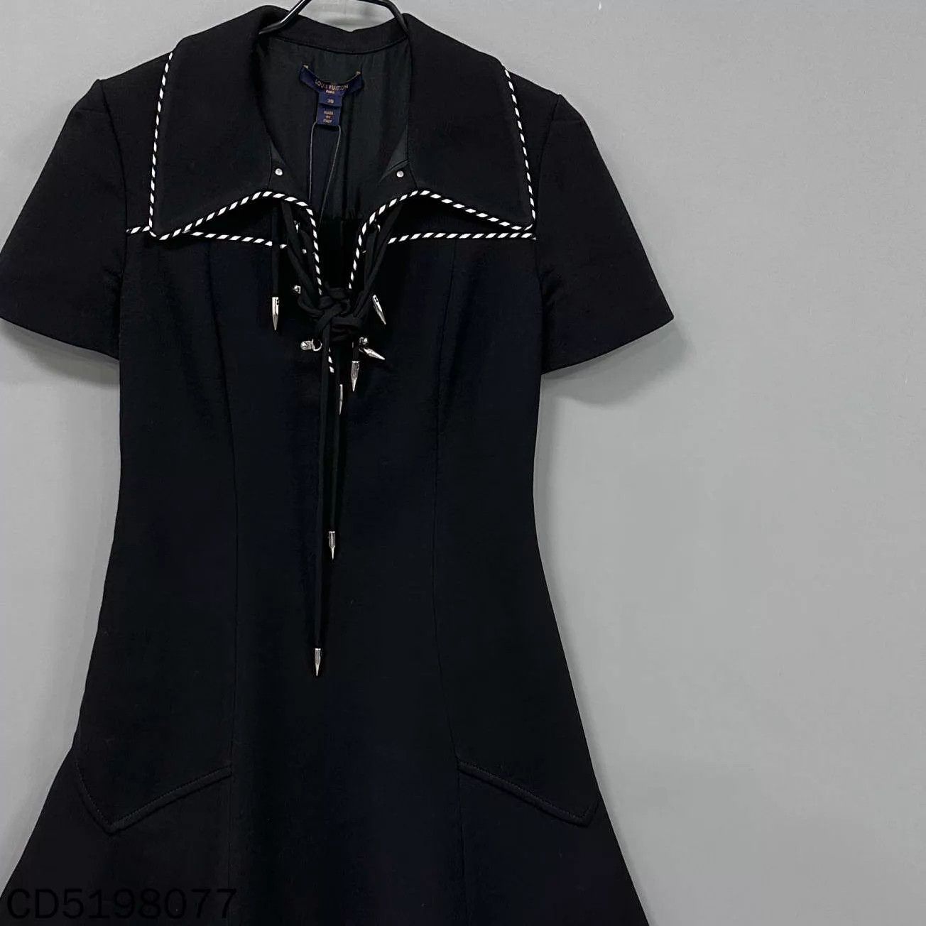 Louis Vuitton Louis Vuitton Women's 99 New Silk Tie Dress 38 Size S / US 4 / IT 40 - 2 Thumbnail