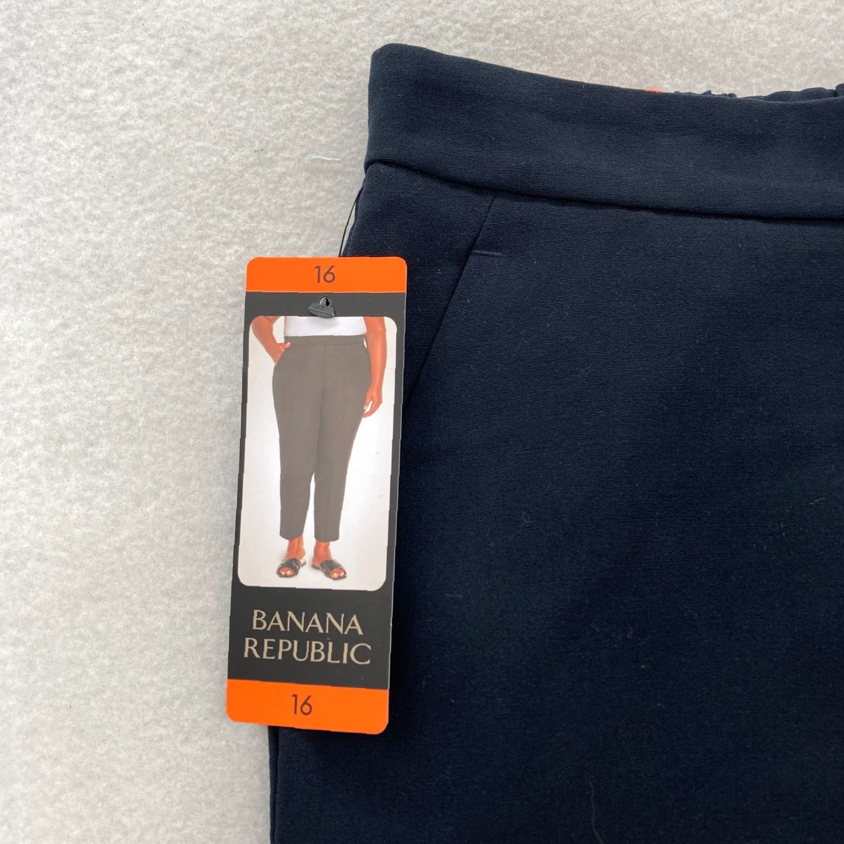 Banana Republic Banana Republic Tapered Pull On Pants Women's 16 Black Stretch Casual Preppy Size 38" / US 16 / IT 52 - 3 Thumbnail