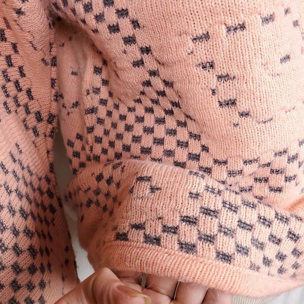 Vintage Vintage Pink Zipper Shoulder Sweater M-L 80s-90s Geometric Size M / US 6-8 / IT 42-44 - 7 Thumbnail