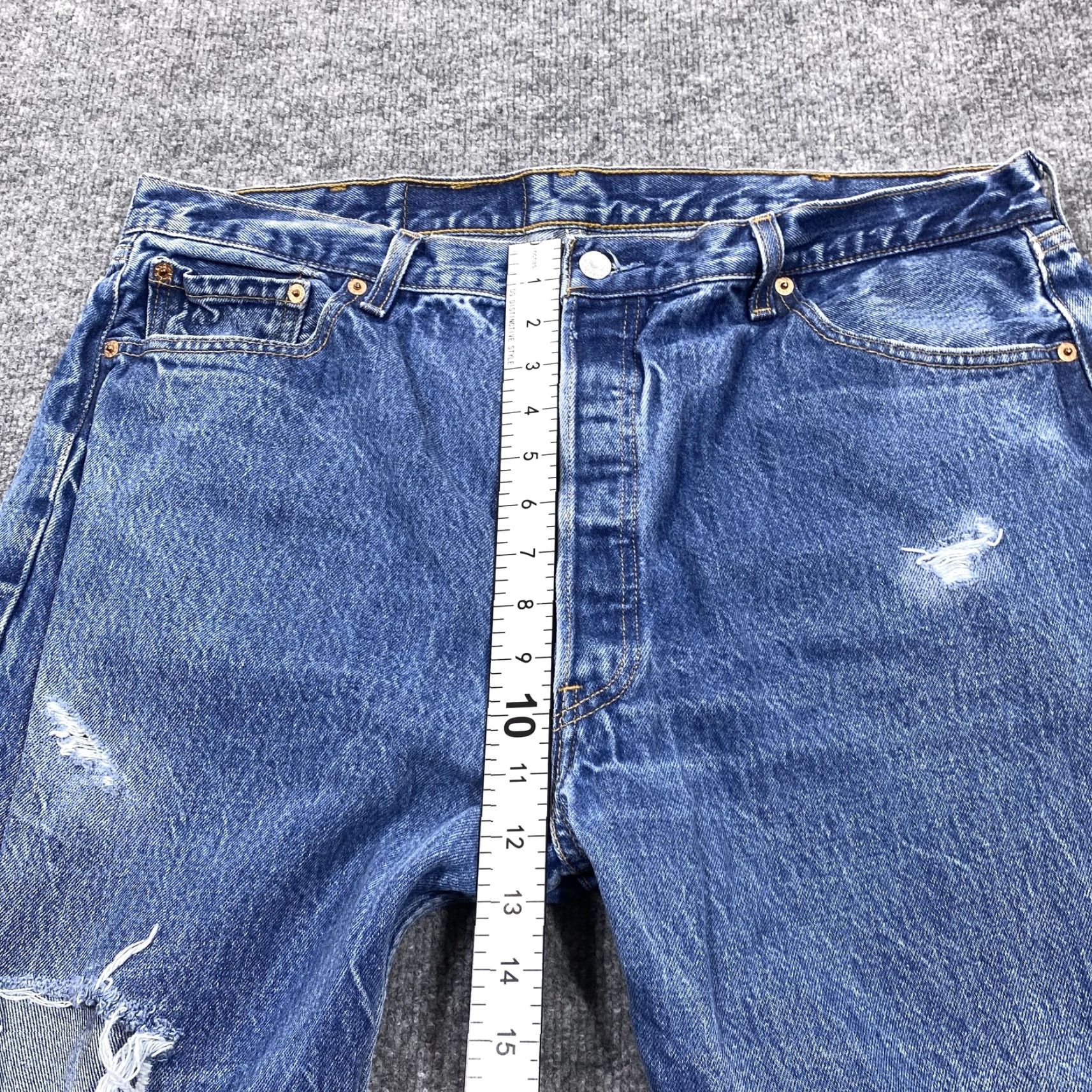 Levi's VINTAGE Levi's 501 Jeans Mens Button Fly Straight Blue 38x32 Regular 501 0000 USA Fits W38 L32 Size US 38 / EU 54 - 7 Thumbnail