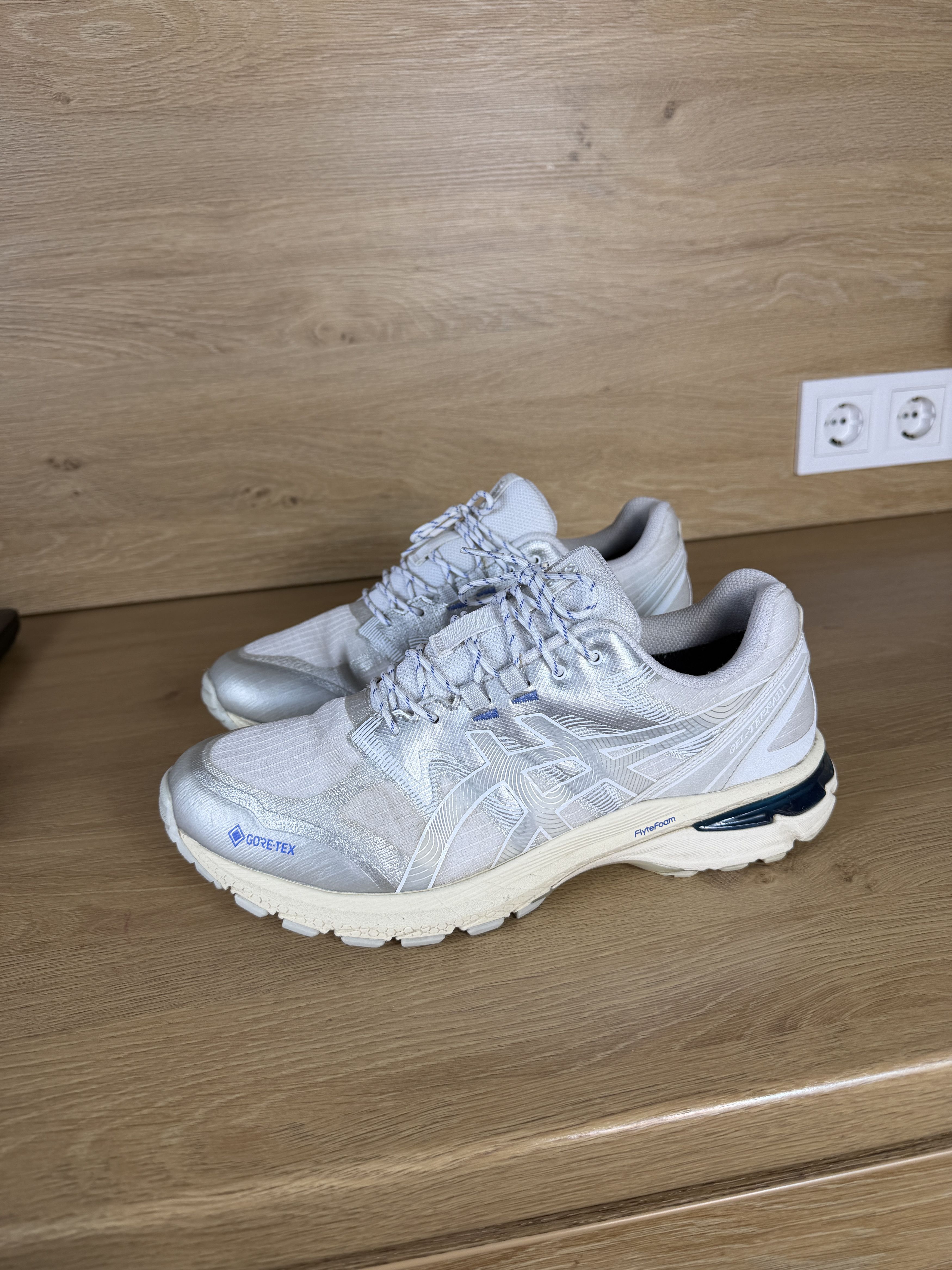Asics ASICS gel Terrain gore-tex white pure silver us 10 Size US 10 / EU 43 - 3 Thumbnail