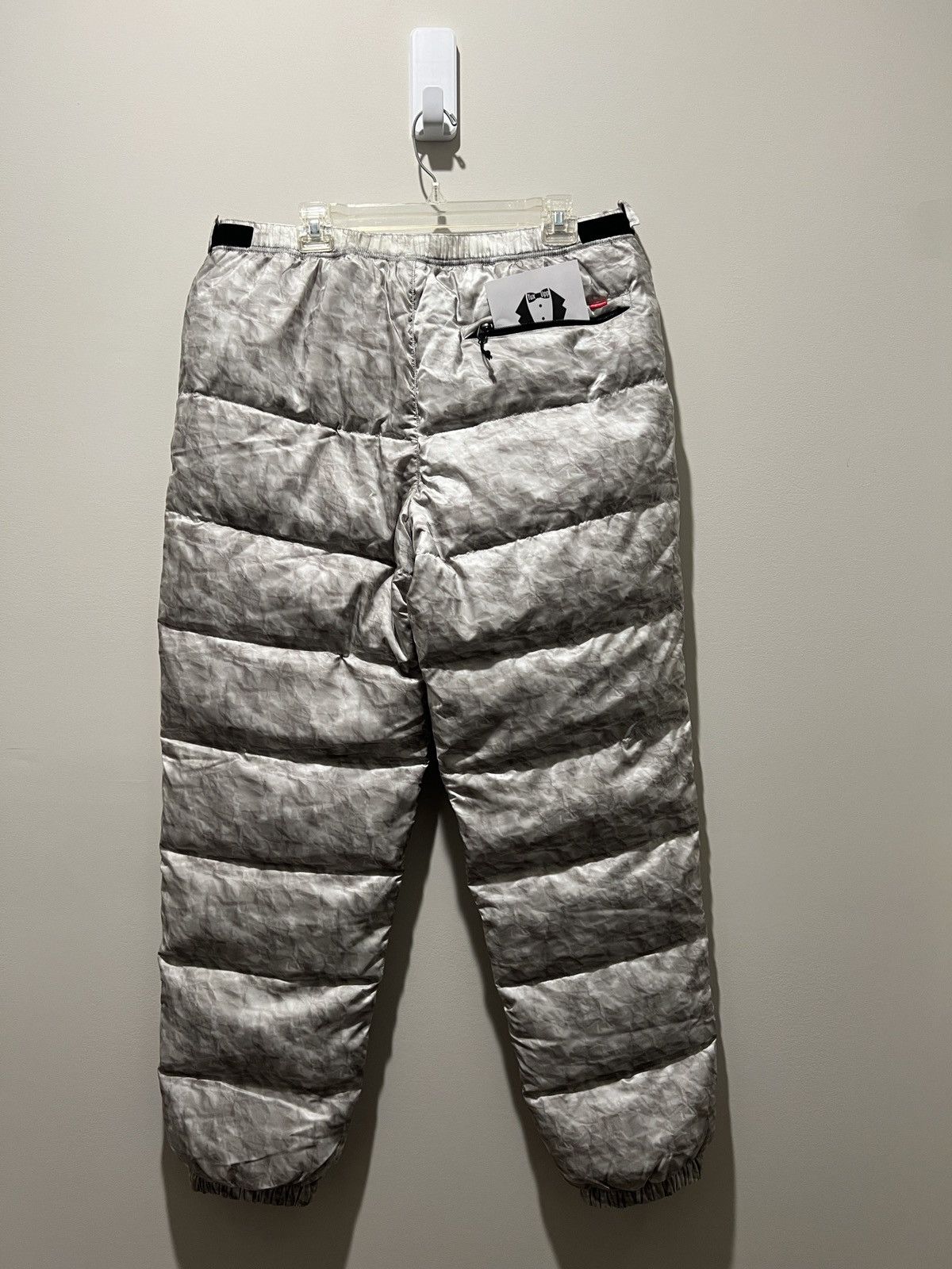 Supreme × The North Face Supreme x The North Face Paper Print Nuptse Pant Size US 36 / EU 52 - 3 Thumbnail