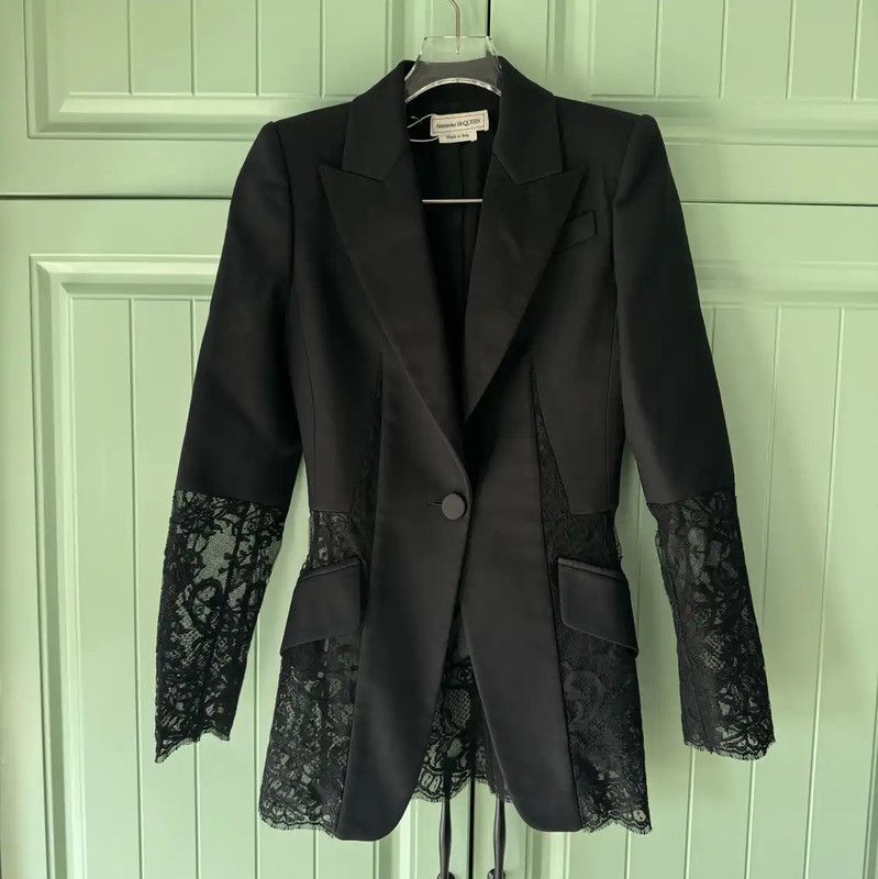 Alexander McQueen Alexander McQUEEN Black Wool Jacket with Lace 0089 Size S / US 4 / IT 40 - 1 Thumbnail