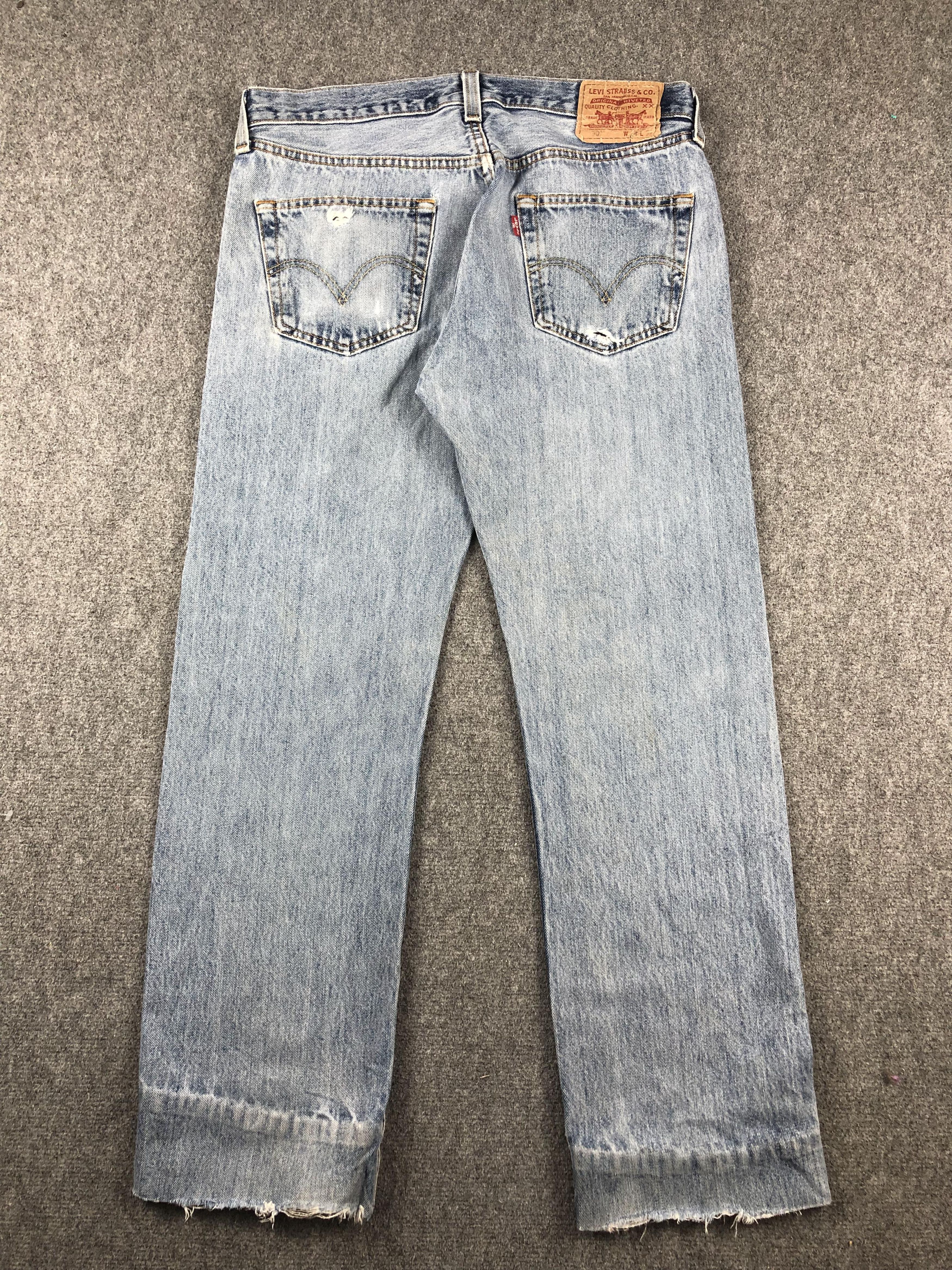 Levi's × Vintage Vintage Cropped Levis 501 Faded Blue Jeans DP2235 Size US 33 - 3 Thumbnail