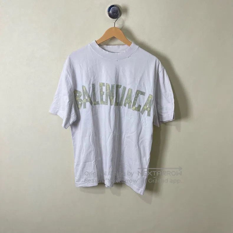 Balenciaga Balenciaga Beige tape logo short-sleeve T-shirt, size M Size US M / EU 48-50 / 2 - 1 Thumbnail
