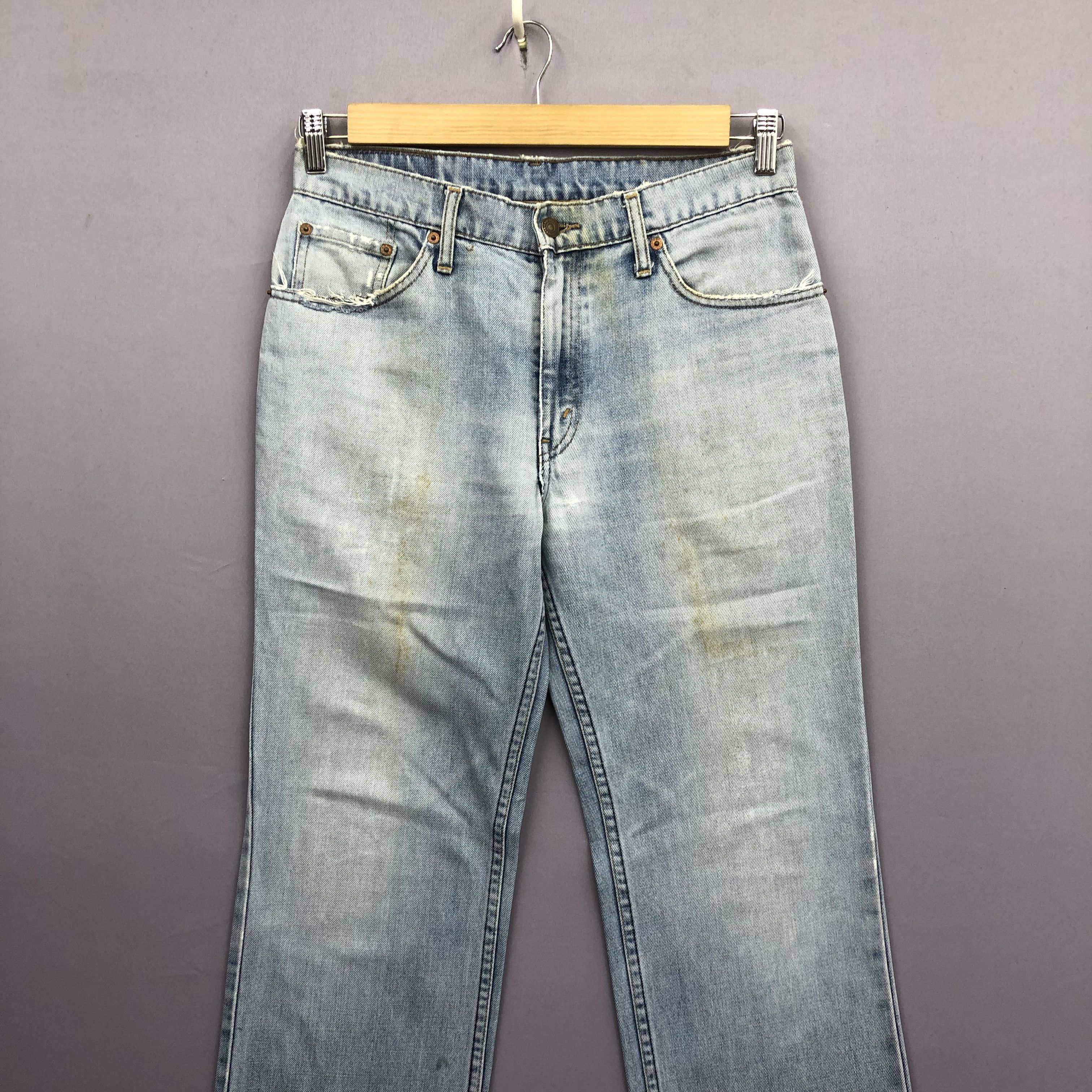 Levi's Vintage Distressed Levi's 505 Light Wash Jeans Faded Denim Size US 30 / EU 46 - 3 Thumbnail