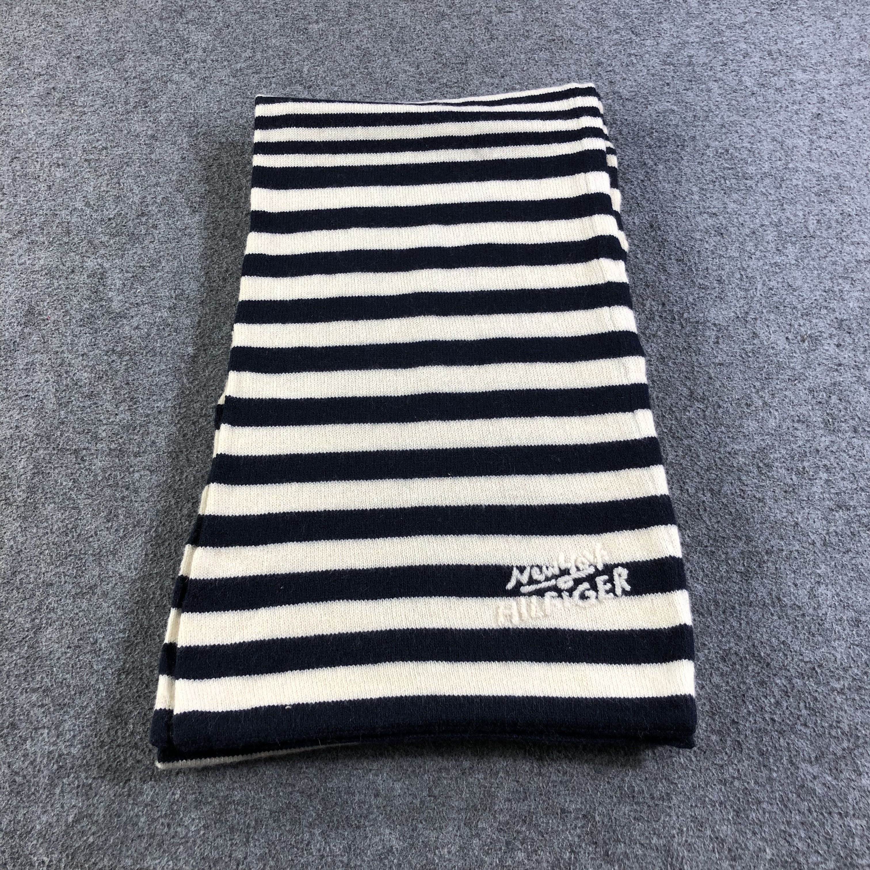 Tommy Hilfiger Tommy Hilfiger Striped Wool Scarf Muffler V1269 Size ONE SIZE - 2 Thumbnail