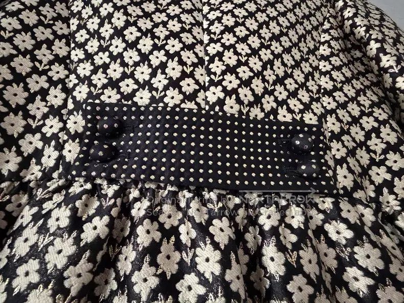 Valentino Valentino A jacquard jacket with small black flowers Size M / US 6-8 / IT 42-44 - 4 Thumbnail