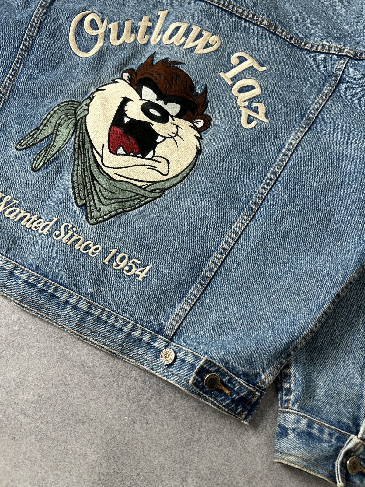 Warner Bros Vintage Outlaw Taz big logo denim jeans jacket mens Size US L / EU 52-54 / 3 - 8 Thumbnail