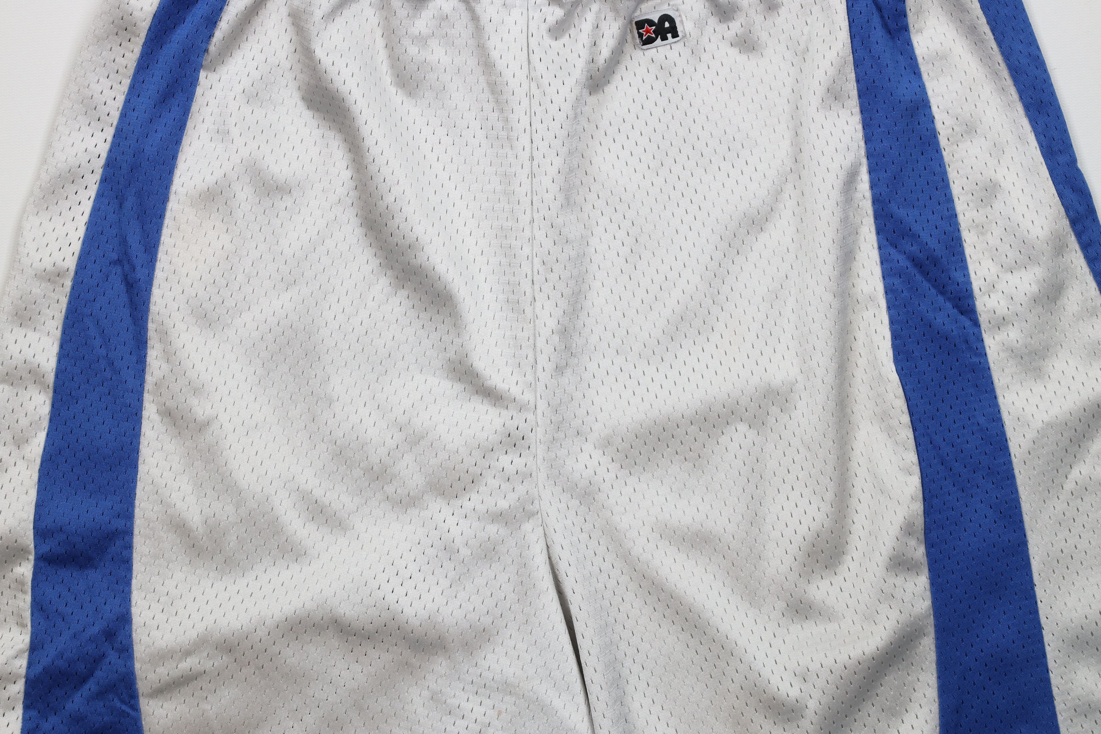 Vintage Vintage 80s 90s Streetwear Heavyweight Basketball Shorts Size US 32 / EU 48 - 3 Thumbnail