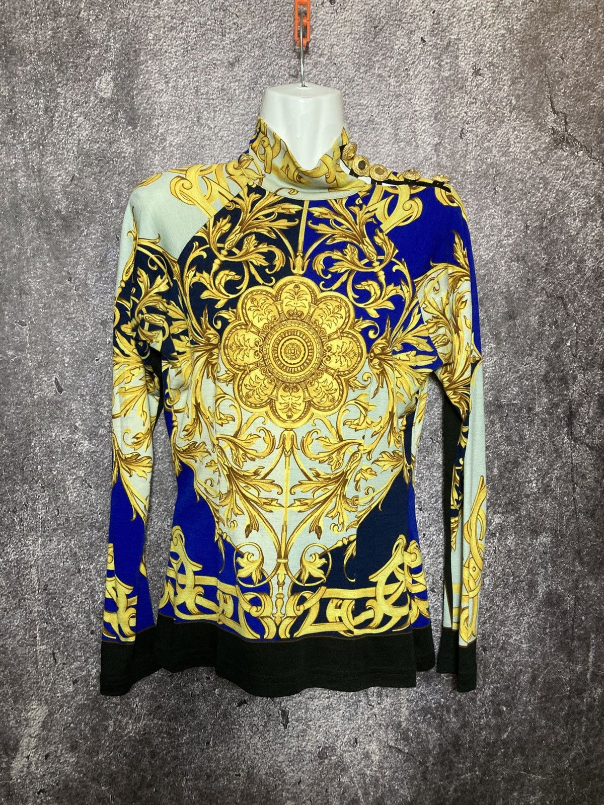 Versace VINTAGE VERSUS GIANNI VERSACE BAROQUE LANA WOOL JUMPER Size L / US 10 / IT 46 - 1 Thumbnail