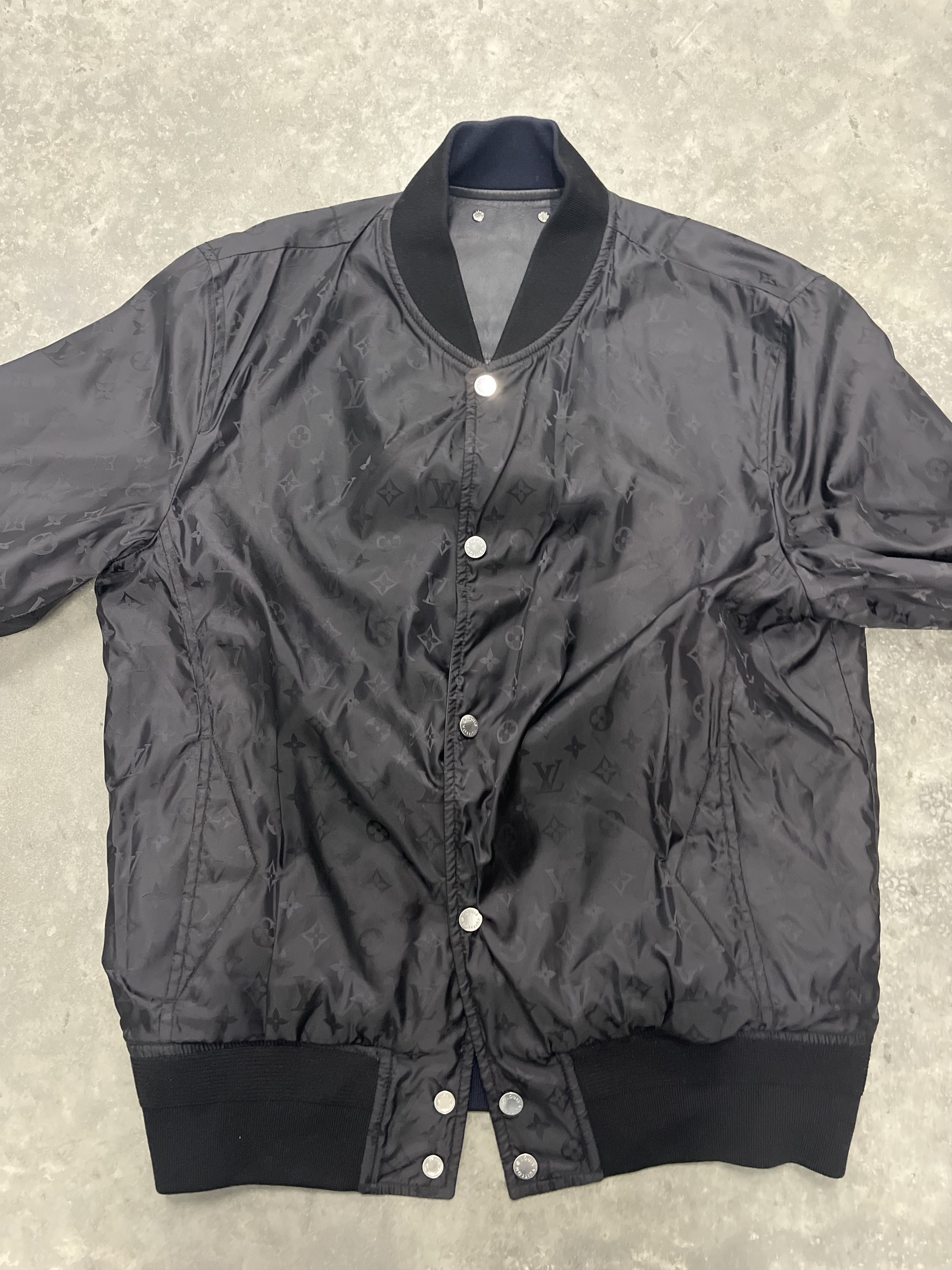 Louis Vuitton Monogram Reversible Leather Bomber Jacket Black Size US M / EU 48-50 / 2 - 1 Thumbnail