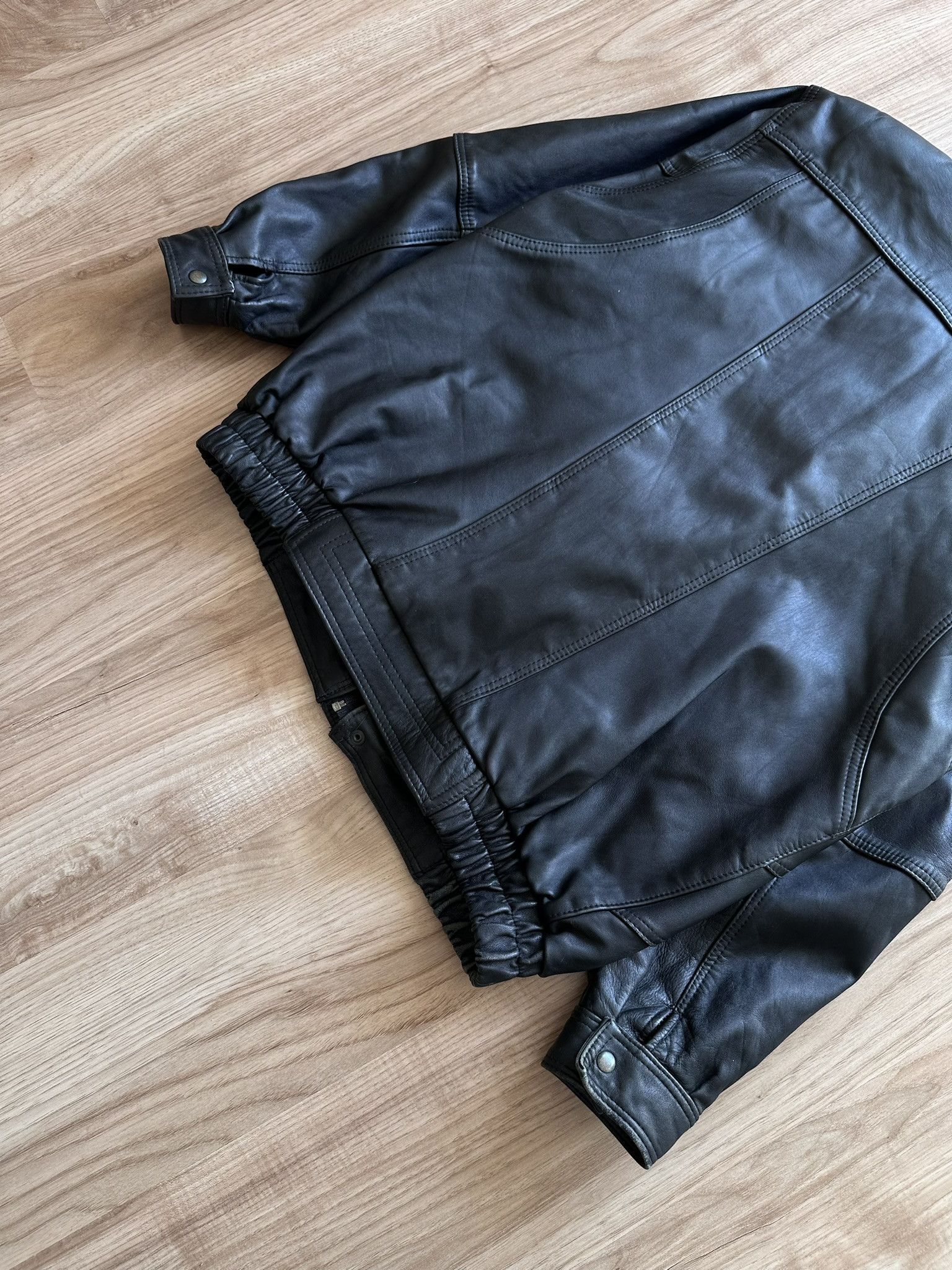 Vintage Vintage Avant Garde men biker boxy leather jacket Size US XL / EU 56 / 4 - 11 Thumbnail