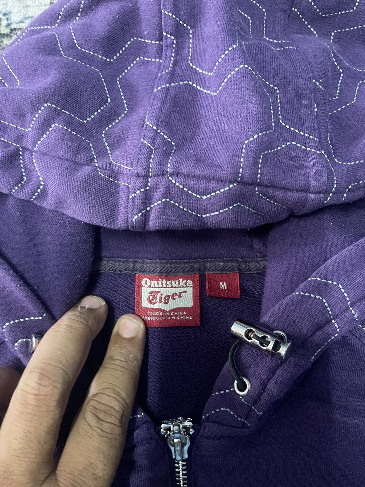 Japanese Brand VINTAGE ONITSUKA TIGER HOODIES ZIP UP VERY RARE Size US M / EU 48-50 / 2 - 5 Thumbnail