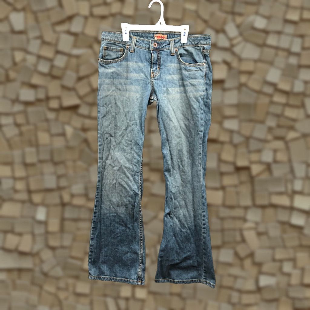 Vintage No Boundaries Jeans Womens Mid Rise Dark Wash Blue Denim Flared Size 13 Size 34" / US 12 / IT 48 - 1 Thumbnail