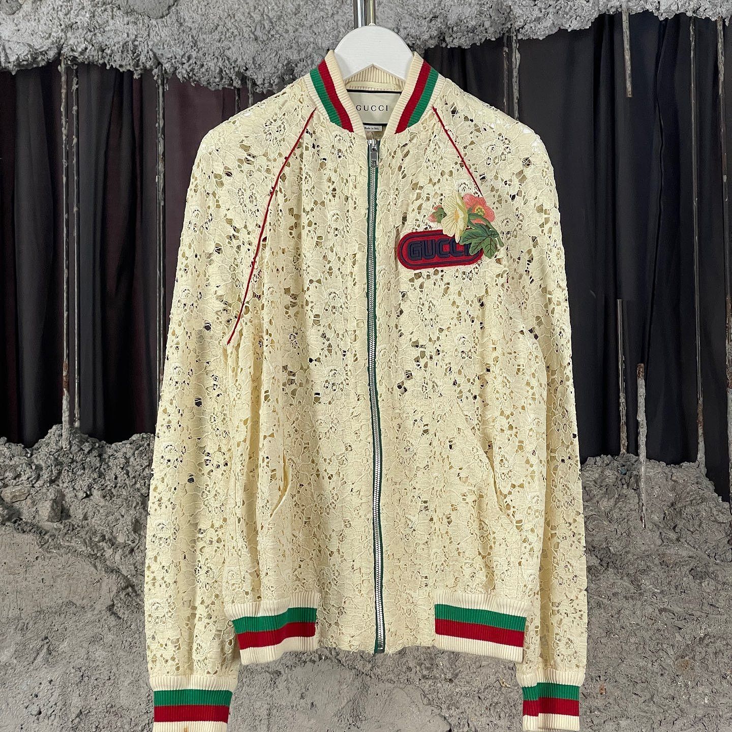 Gucci Gucci Floral Lace Bomber Jacket Size 38 Size XS / US 0-2 / IT 36-38 - 1 Thumbnail