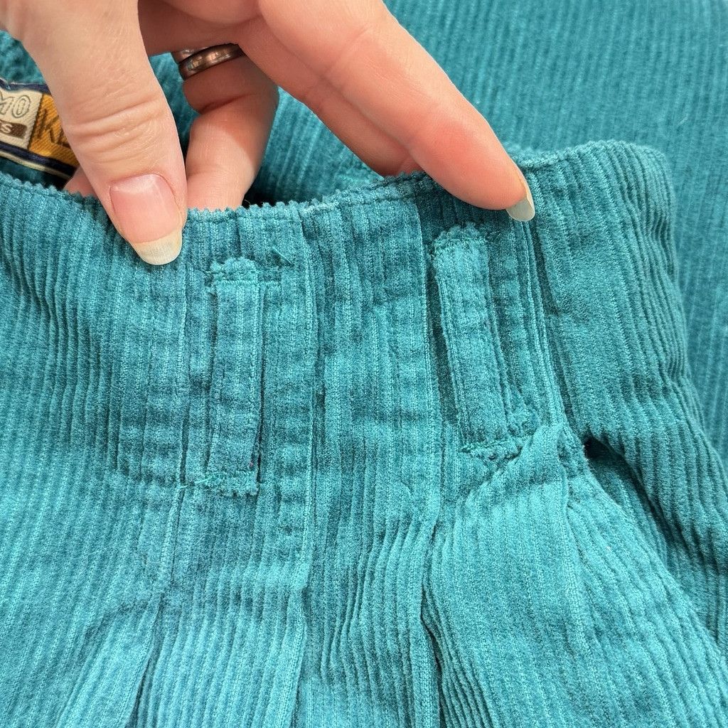 Vintage VTG 70s 80s SMALL MEDIUM Corduroy High Rise Tapered Wide Leg Size 32" / US 10 / IT 46 - 10 Thumbnail