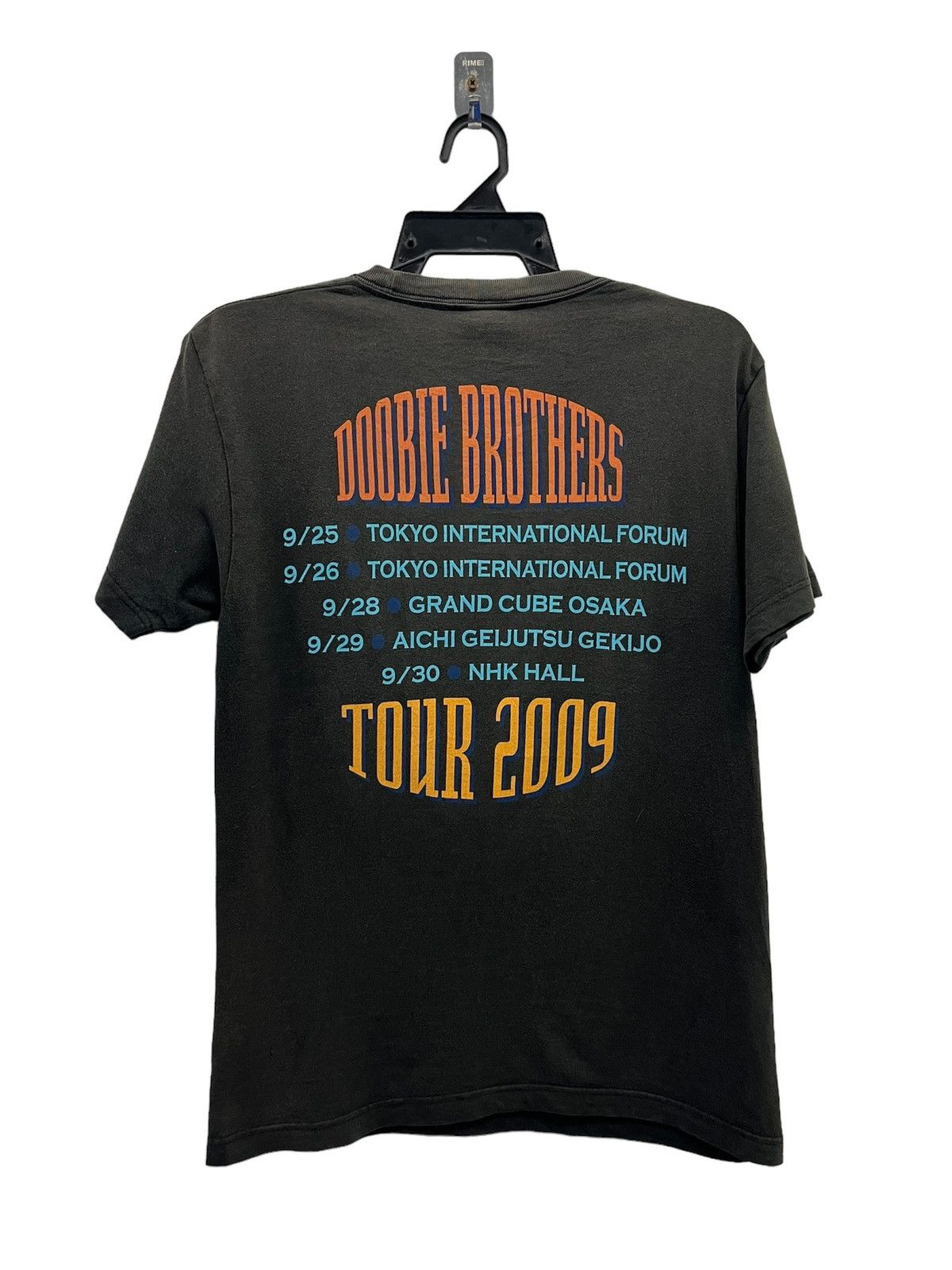Band Tees × Vintage Doobie Brothers Wings USA Japan Tour Black Graphic T-Shirt Size US M / EU 48-50 / 2 - 2 Thumbnail