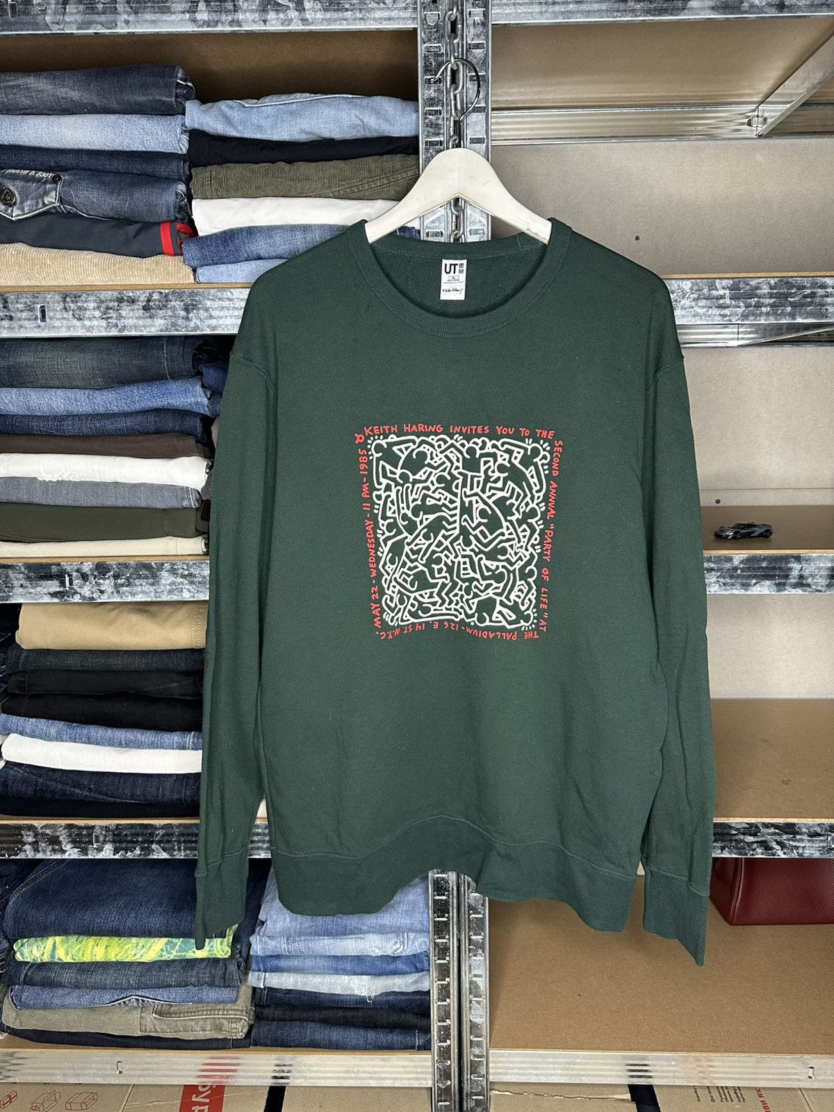 Uniqlo Uniqlo UT Keith Haring Graphic Crewneck Sweatshirt XL Art Size US XL / EU 56 / 4 - 1 Thumbnail