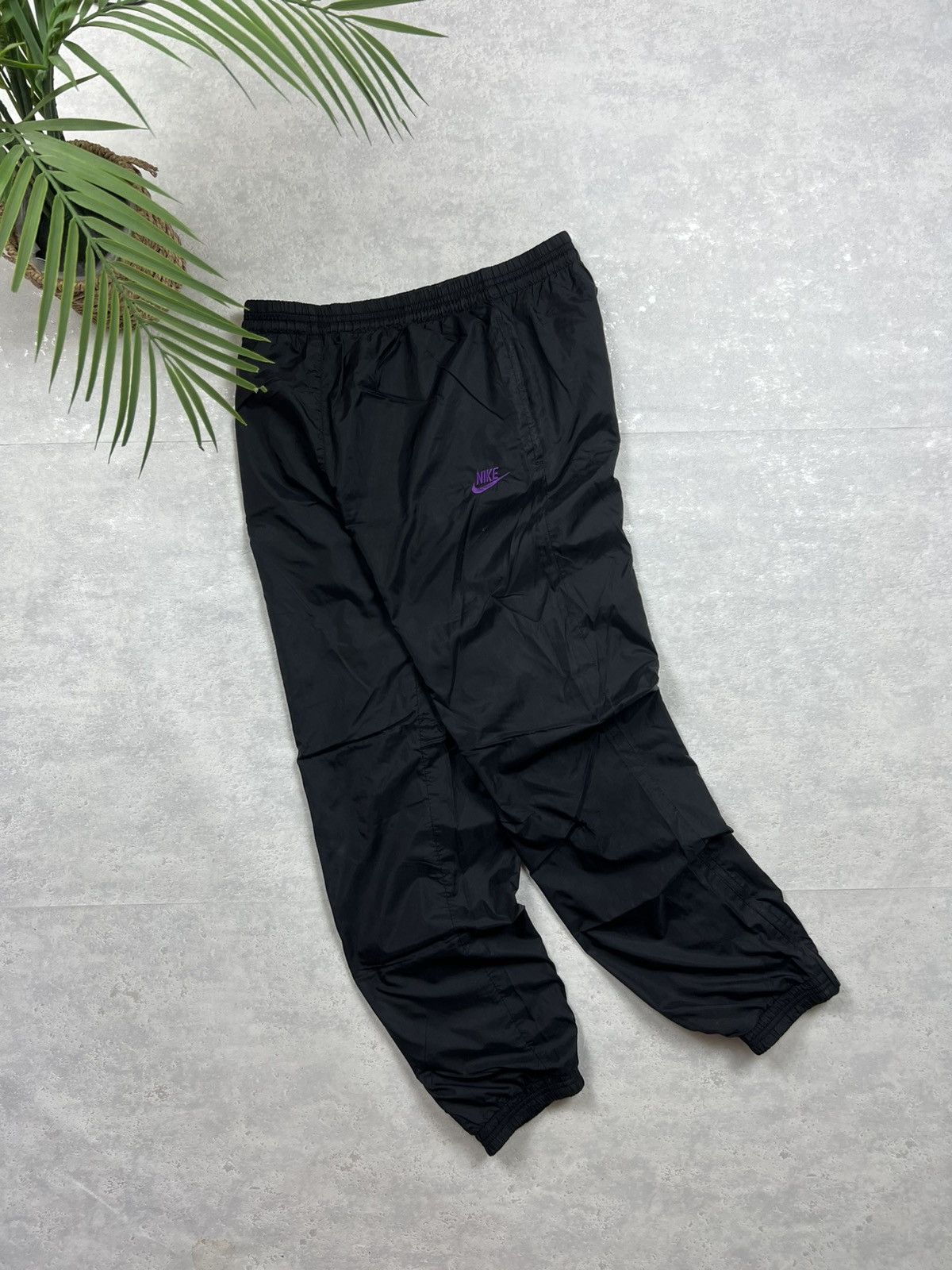 Nike 90s Nike Retro Logo Vintage Y2K Parachute Nylon Pants Size US 30 / EU 46 - 1 Thumbnail
