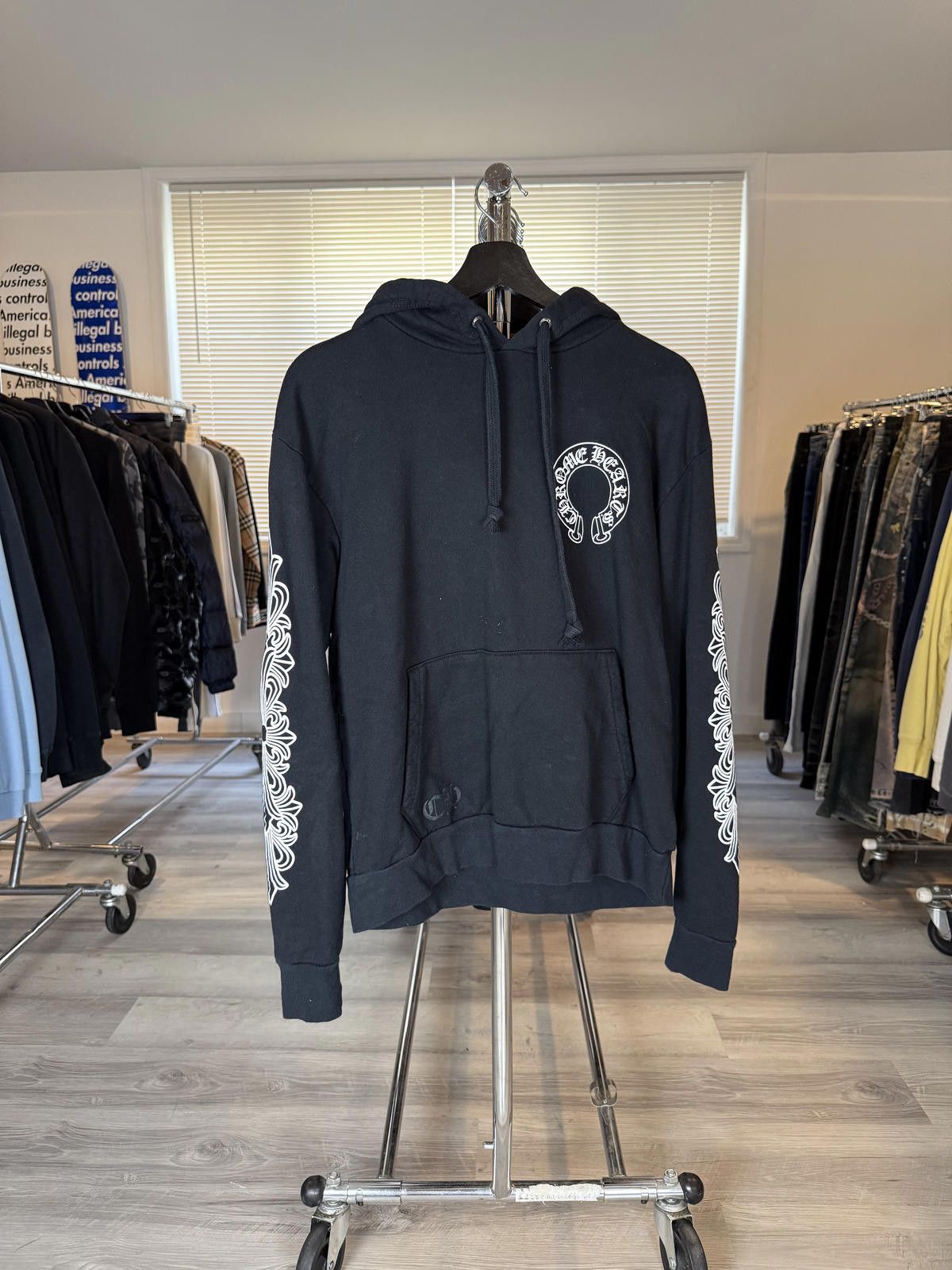 送料込【CHROME HEARTS】Horseshoe Floral Fleece Zip-Up Hoodie s-l500.jpg