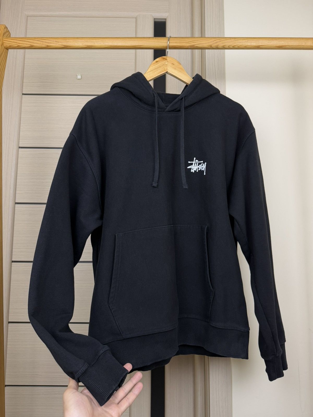 Stussy Stussy Hoodie Black Fleece Pullover Hoodie Vintage size L Size US L / EU 52-54 / 3 - 15 Thumbnail